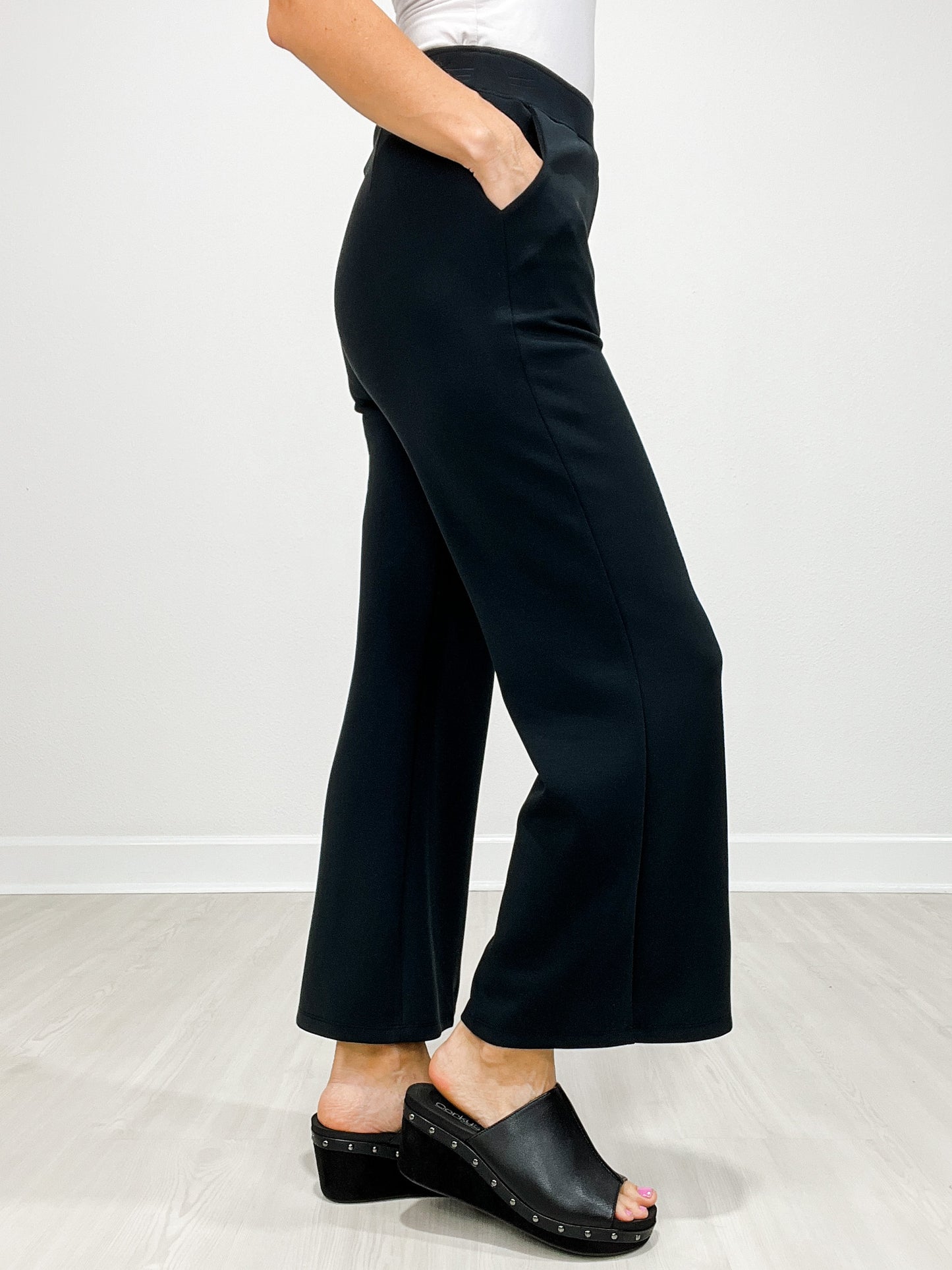 Solid Soft Cropped Pants