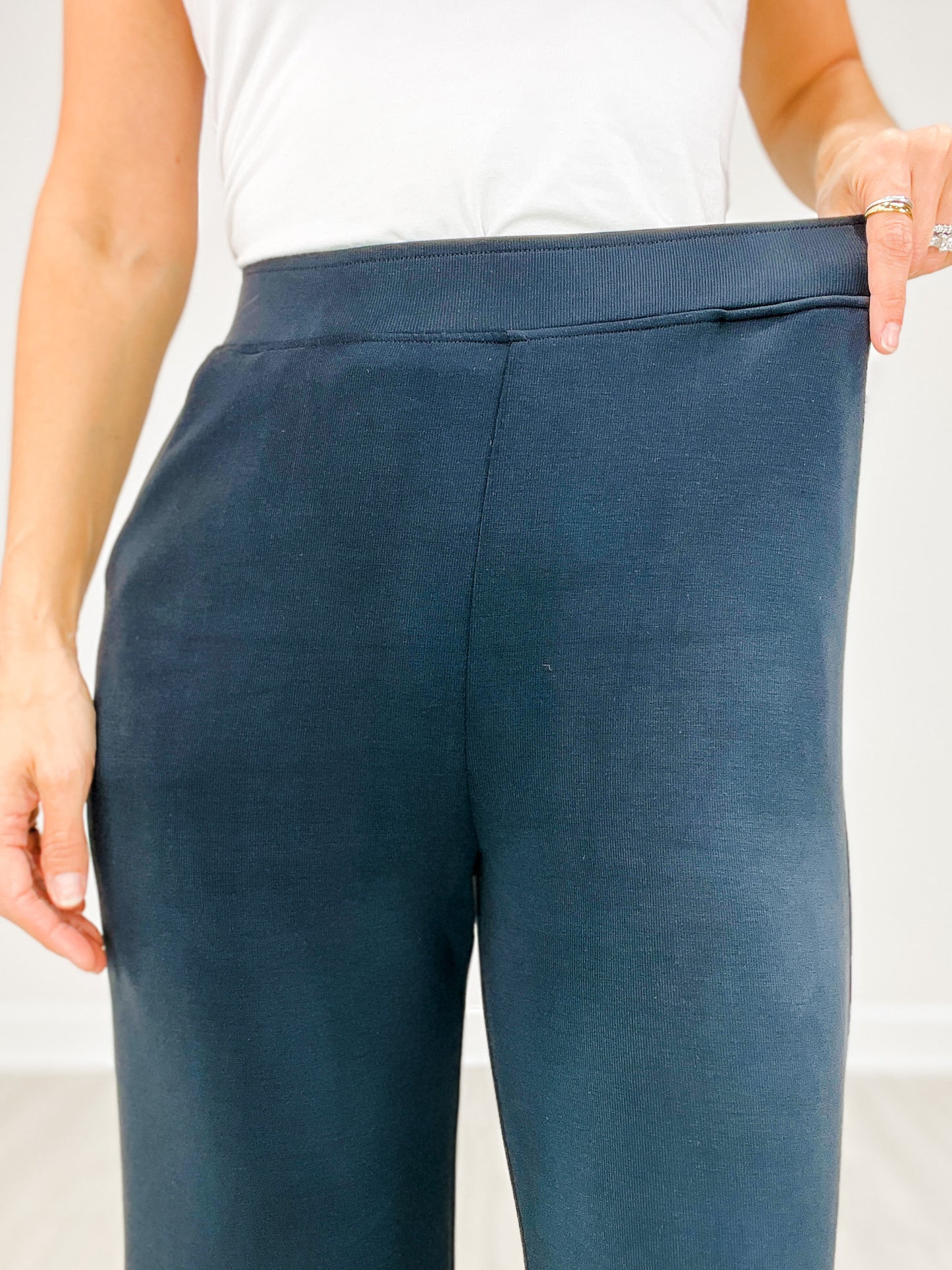 Solid Soft Cropped Pants