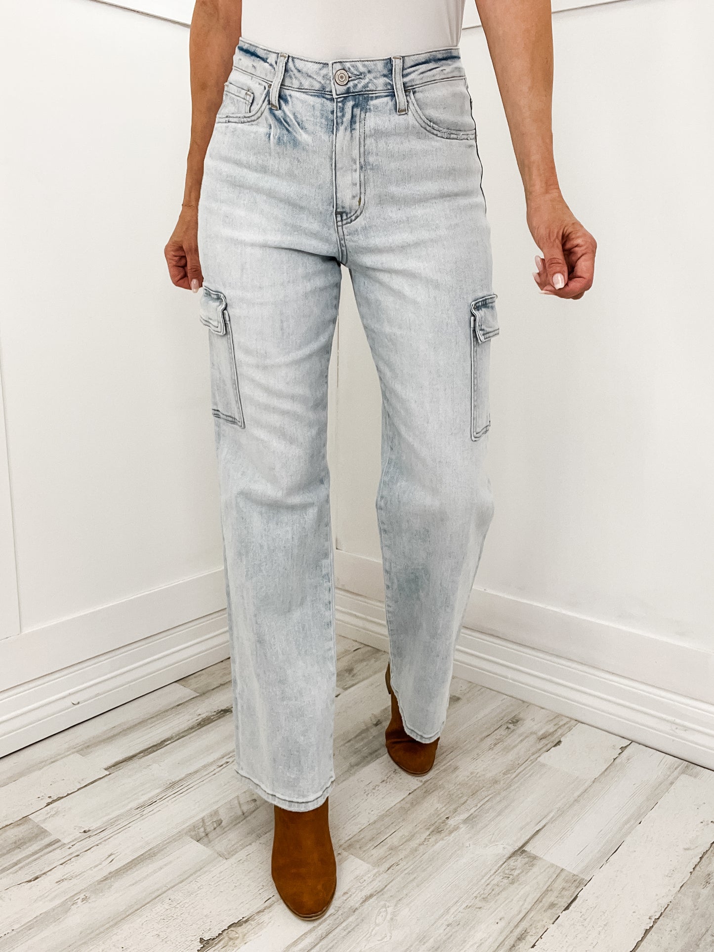 Vervet Jewel 90s Vintage Straight Cargo Jeans