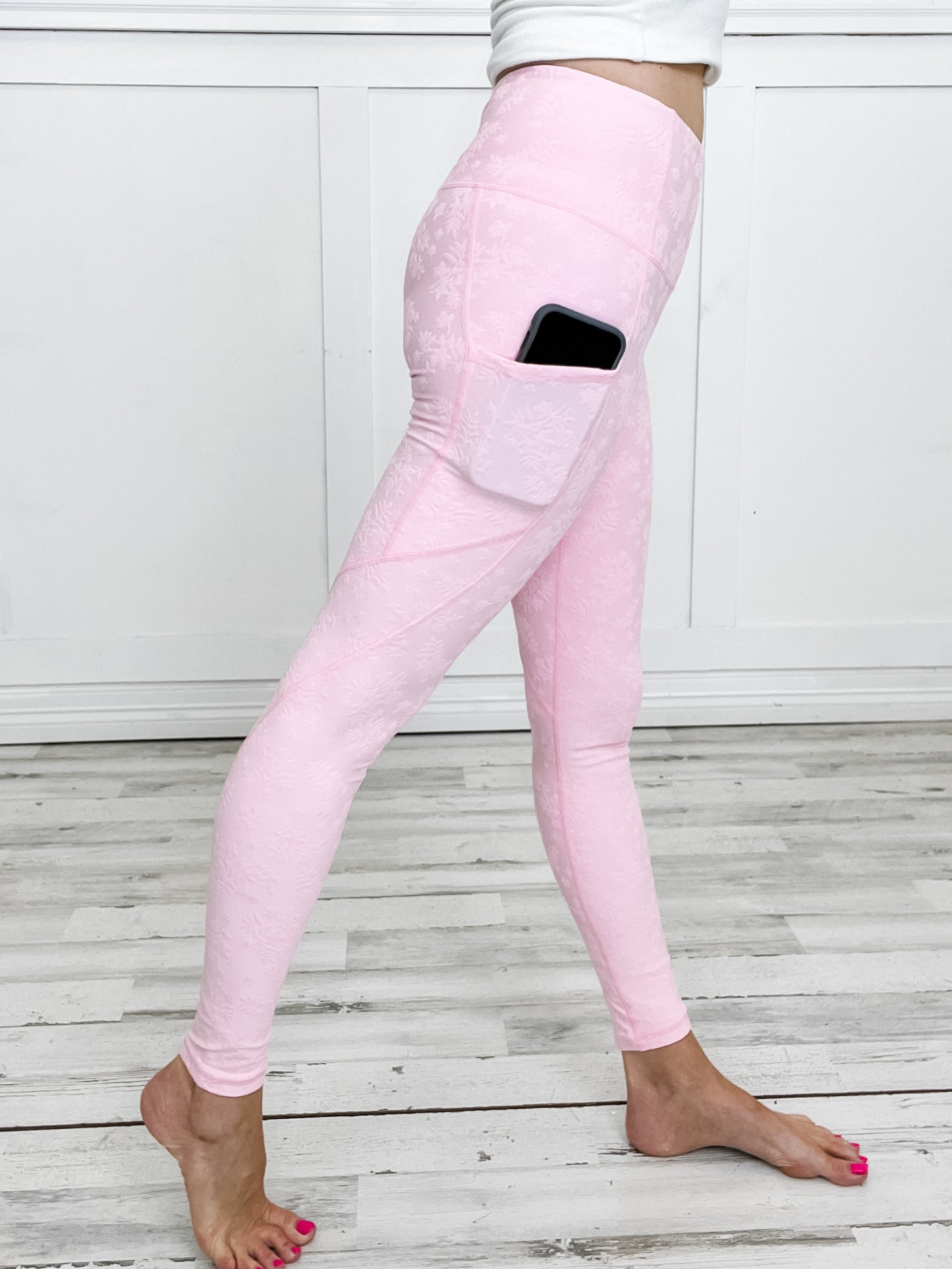 Active Leggings with Side Pockets