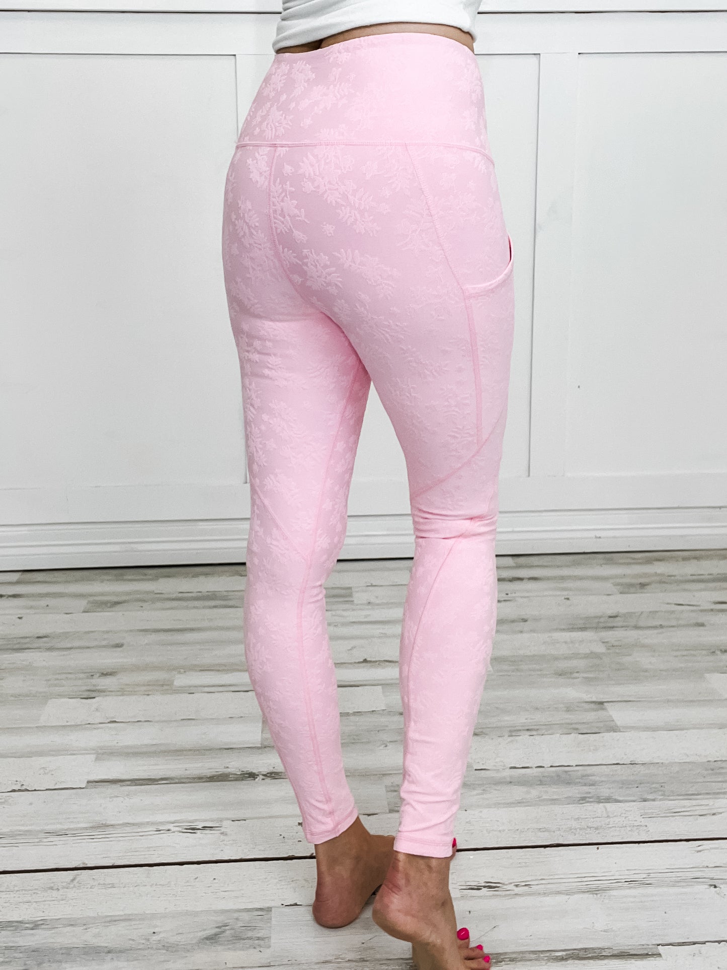 Active Leggings with Side Pockets