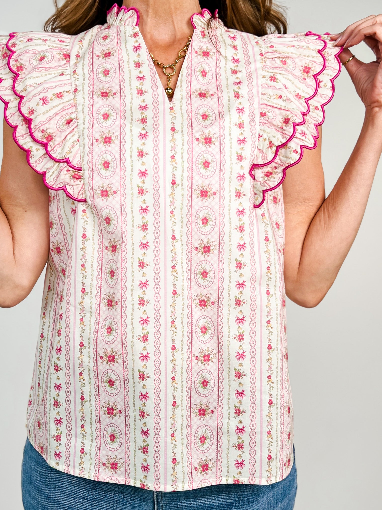 Printed Woven Scallop Edge Detail Ruffle Sleeve Top