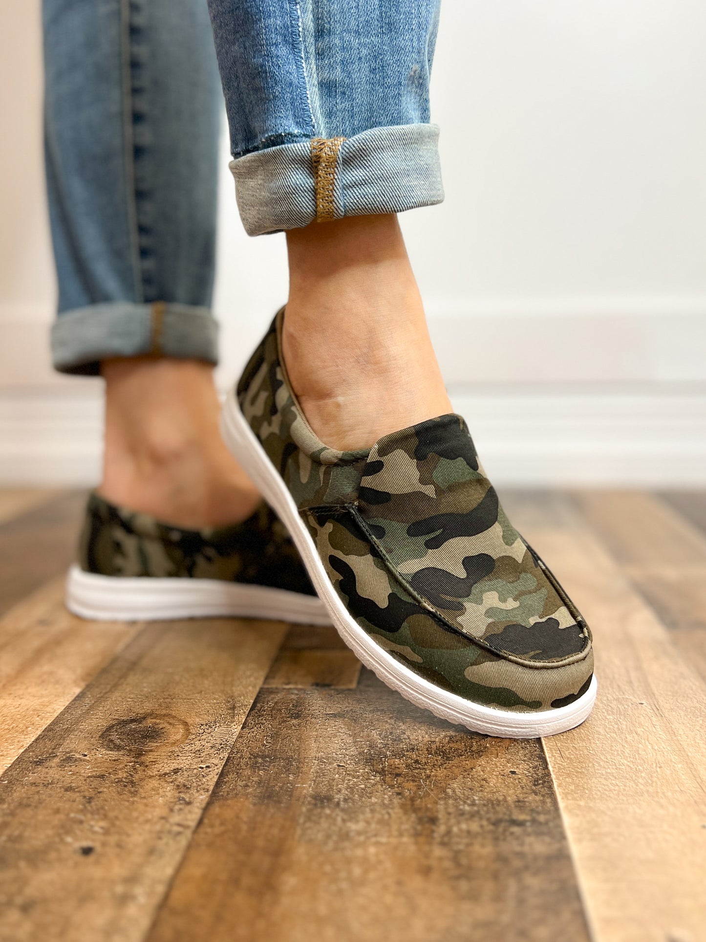 Maya Slip On Tennis Shoes in Camo