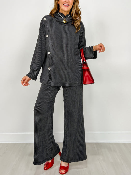 Ribbed 2-Piece Cowl Neck Set in Black