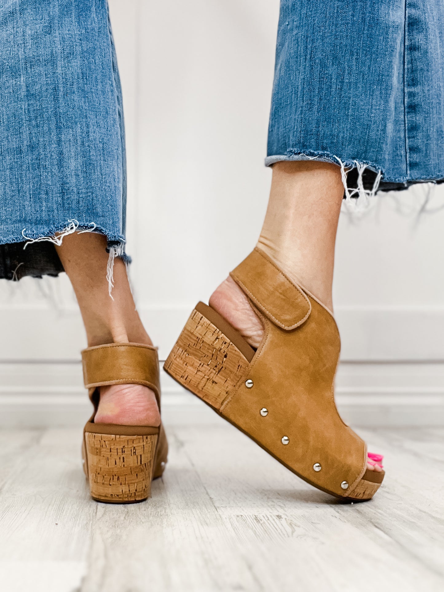 Corkys Frisky Wedge Sandals in Caramel