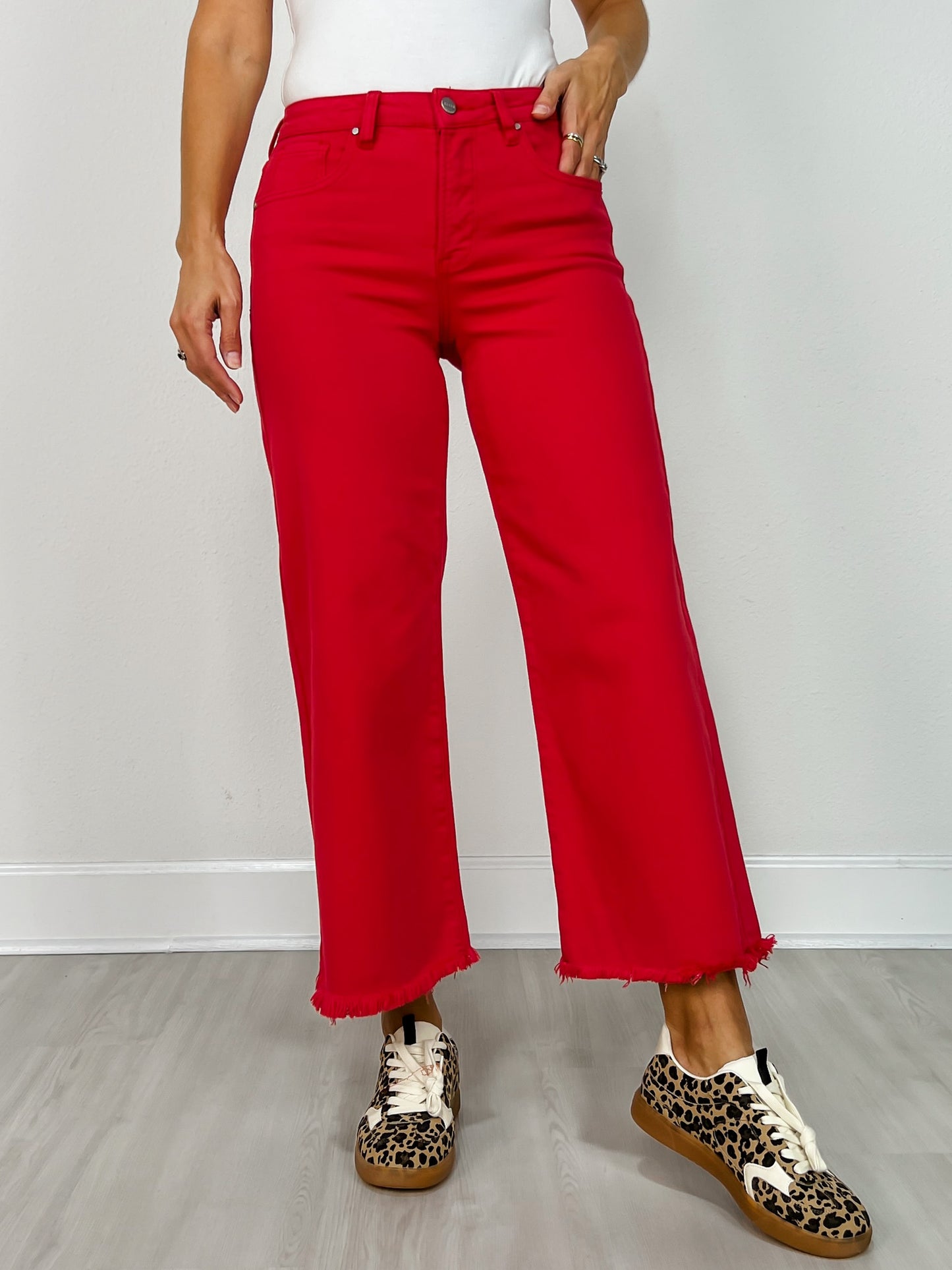 Risen Tummy Control High-Rise Crop Wide Leg Pants in Scarlet