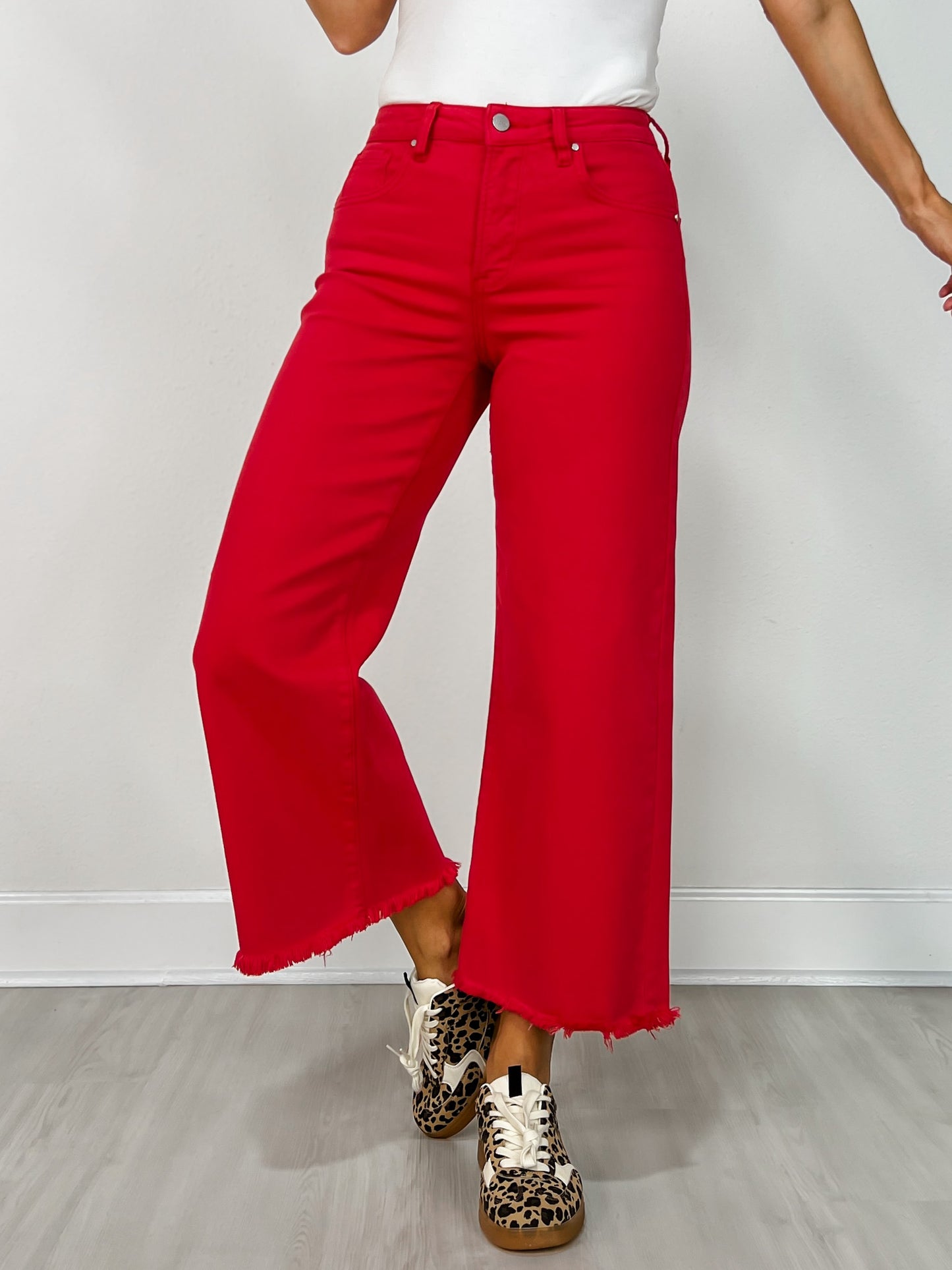 Risen Tummy Control High-Rise Crop Wide Leg Pants in Scarlet