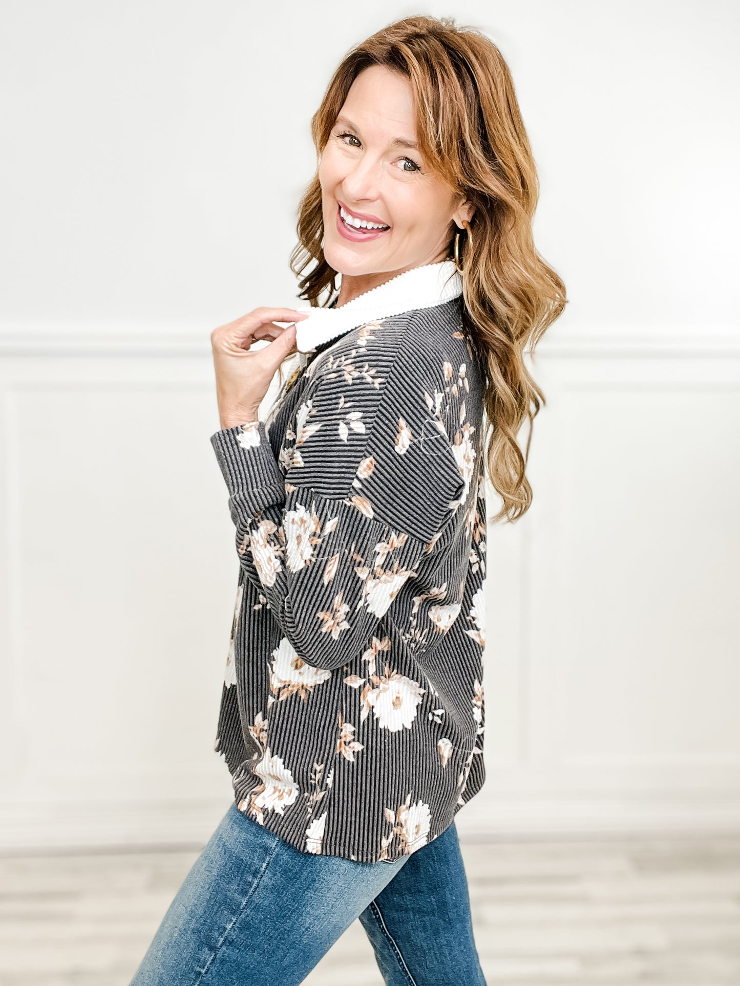 Long Sleeve Ribbed Floral Print Collared Top