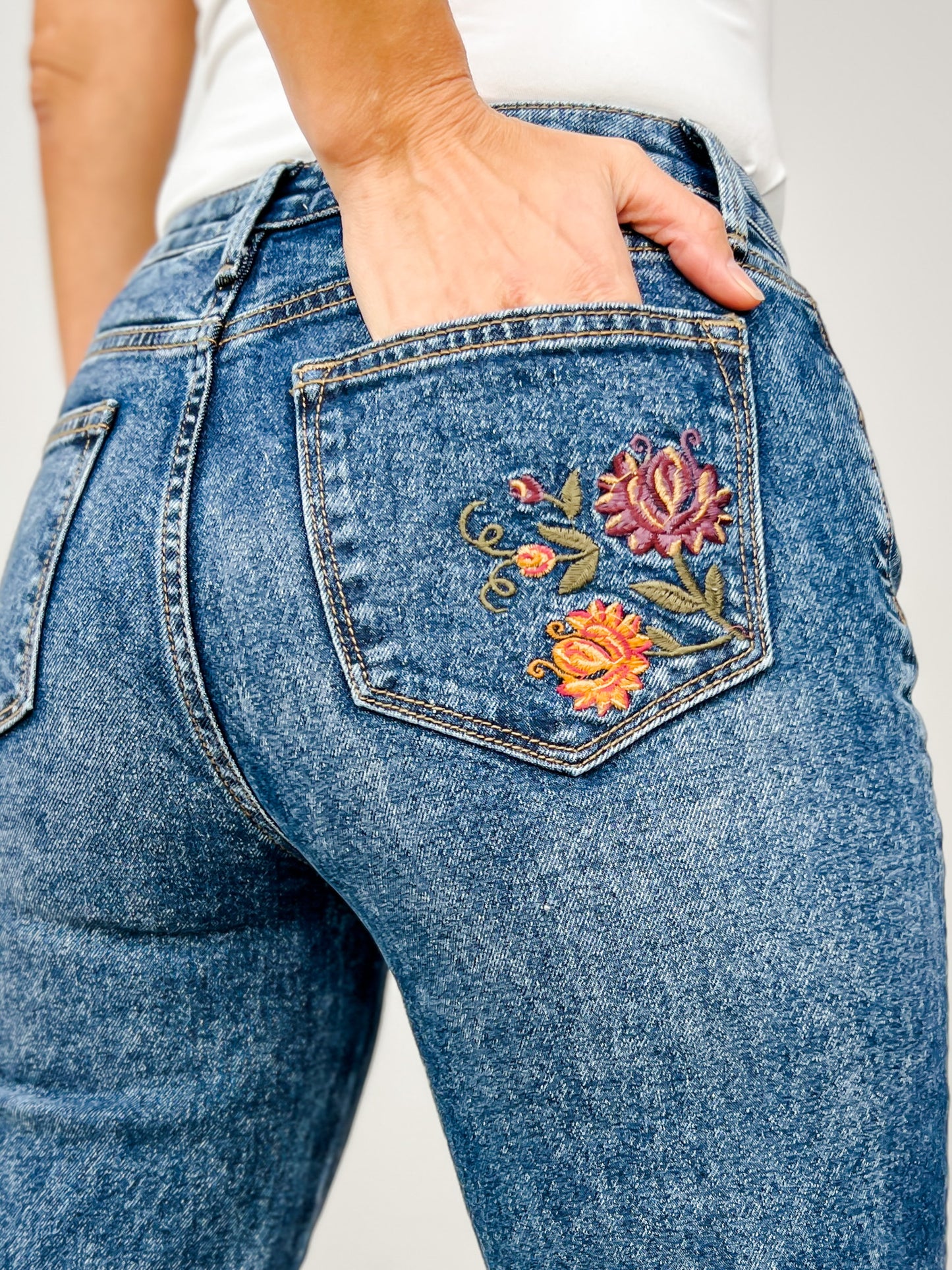 Wide Leg Cuff Embroidered Jeans