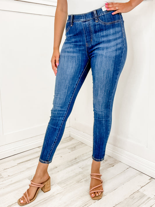 Judy Blue Pull On Skinny with Patch Pockets Jeans