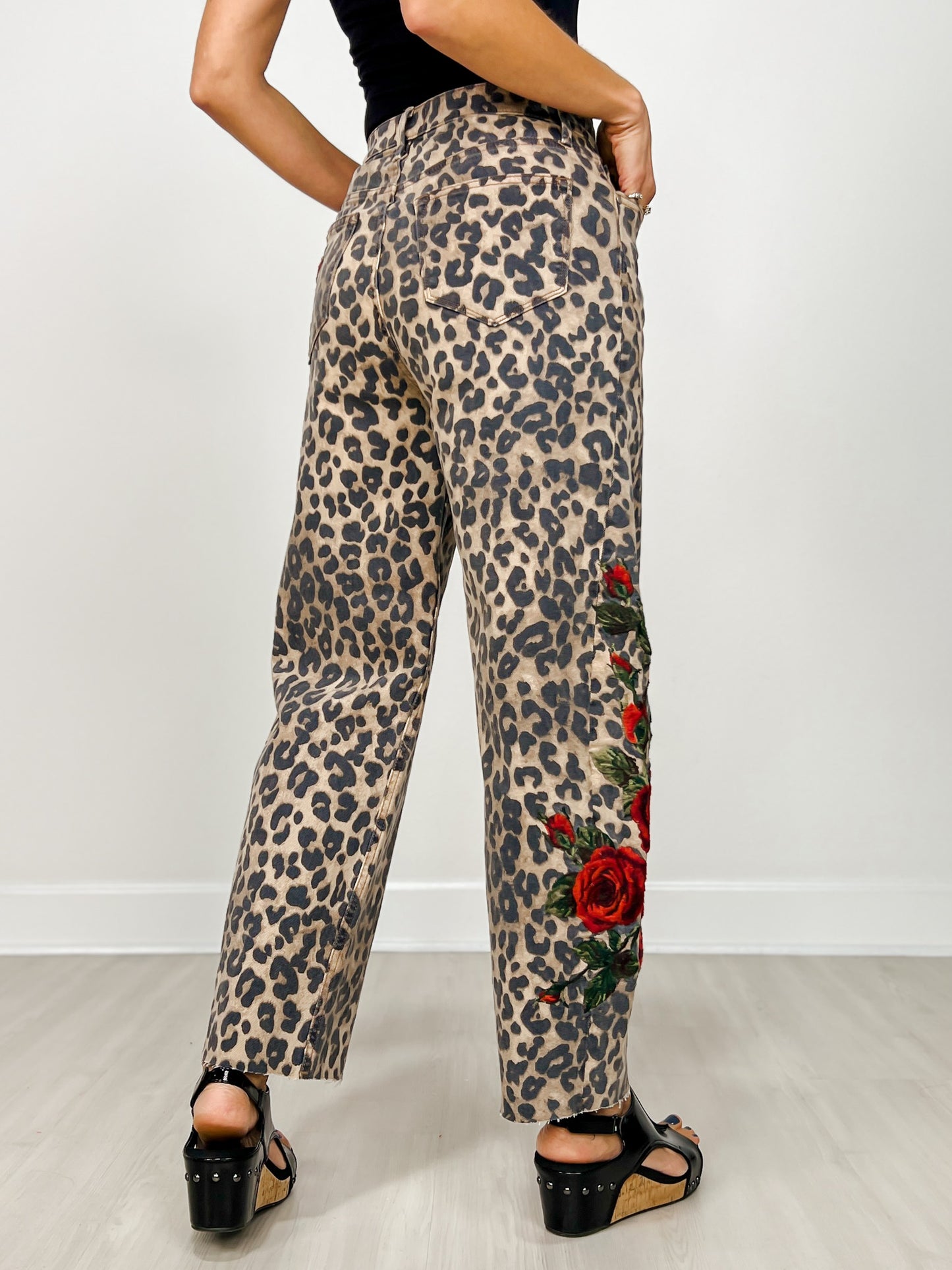 Leopard Barrel Leg Embroidered Jean