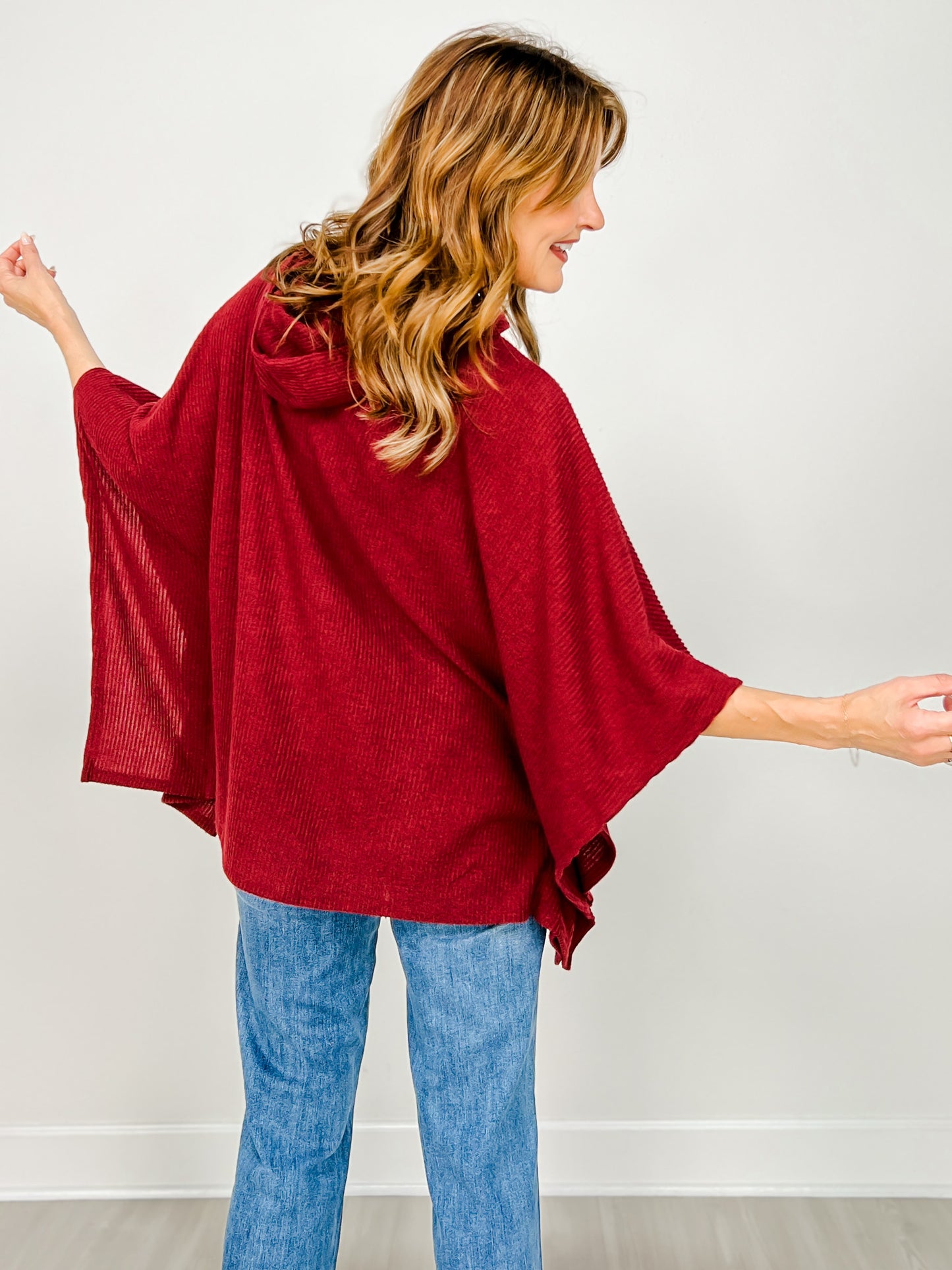 Hooded Dolman Sleeve Poncho Top with Kangaroo Pocket in Wine