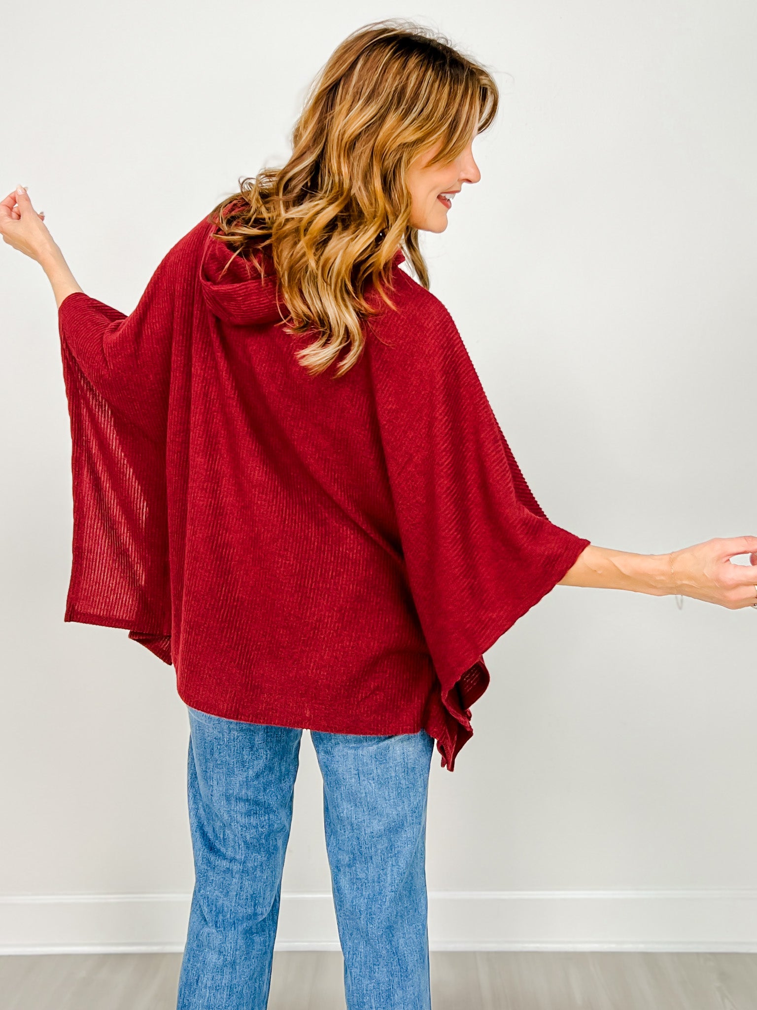 Hooded Dolman Sleeve Poncho Top with Kangaroo Pocket in Wine