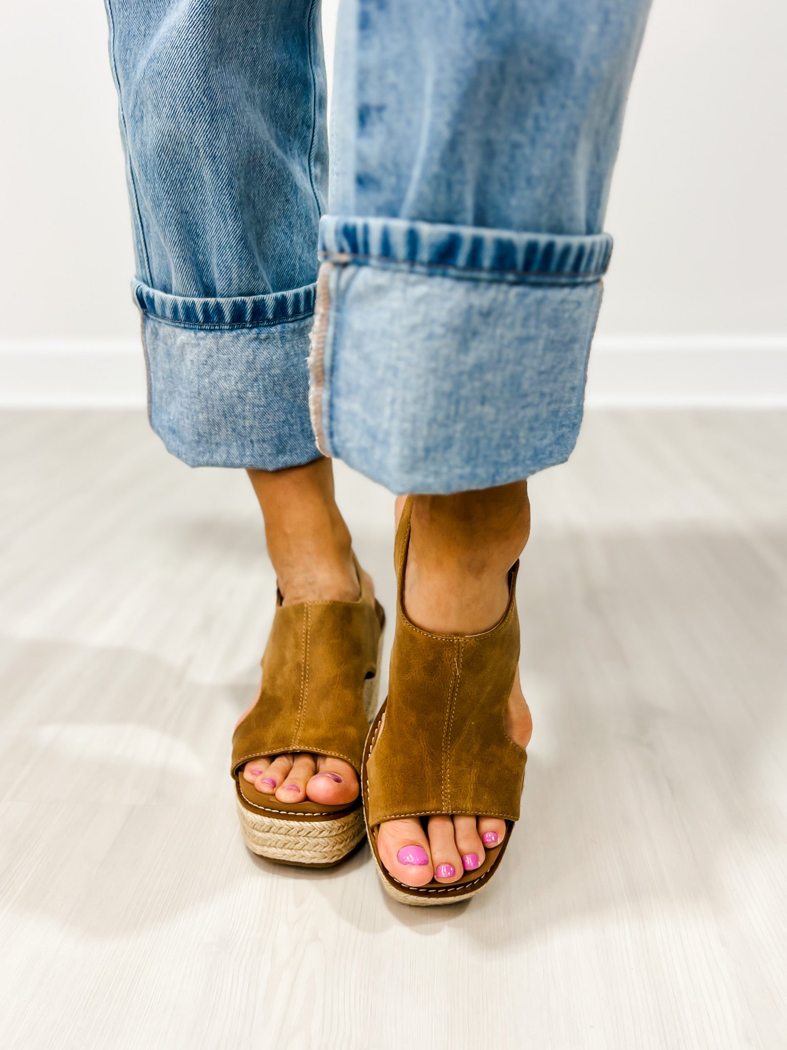 Corkys Freddie Wedge Sandals in WASHED CAMEL