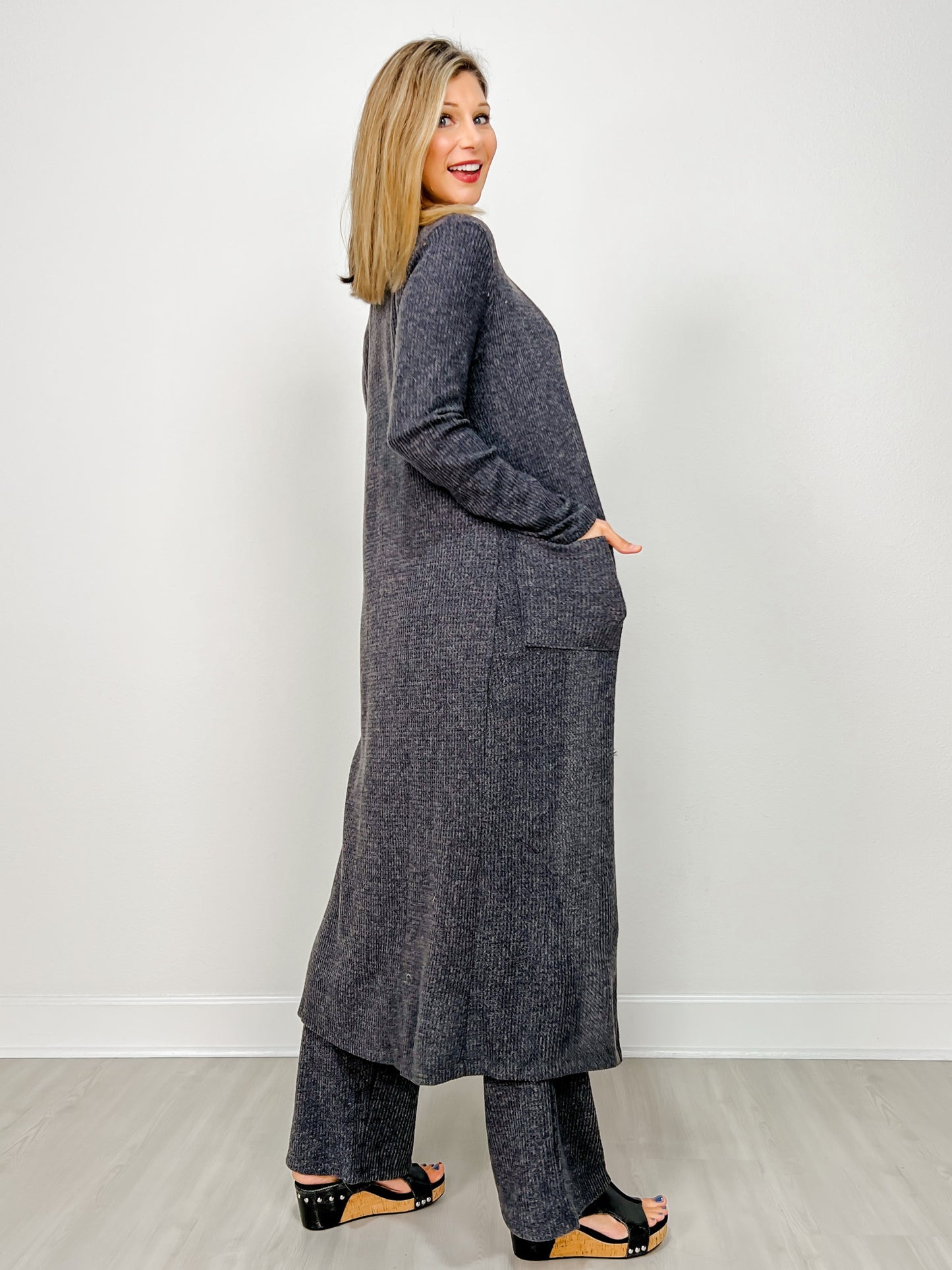 Brushed Thermal 3-Piece Lounge Set in Charcoal