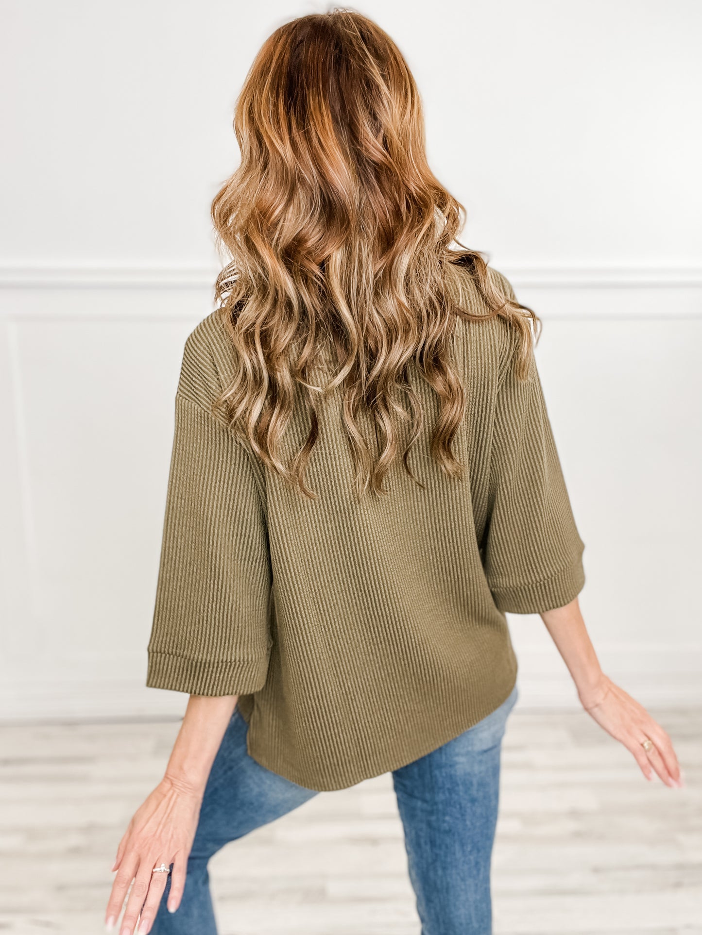 3/4" Sleeve Curly Rib Material Round Neck Top with Front Pocket -Group A