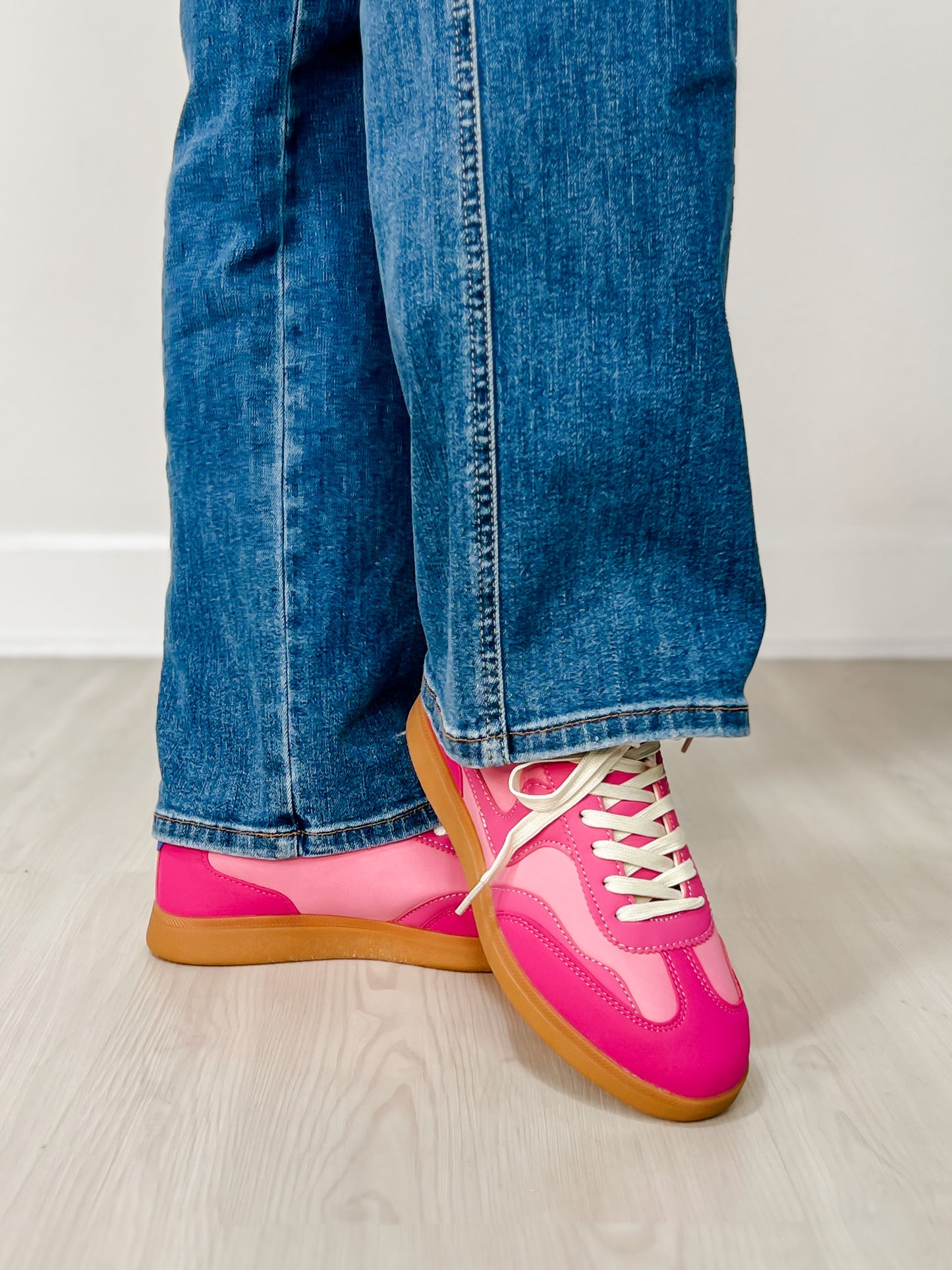 Forever Link Modern-12 Sneakers in Fuchsia/Multi
