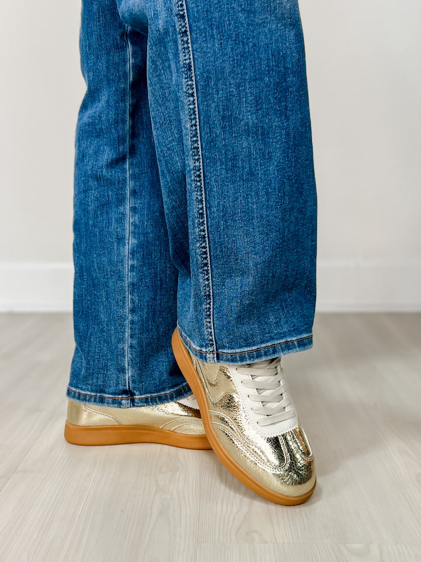 Forever Link Modern-12 Tennis Shoes in Gold