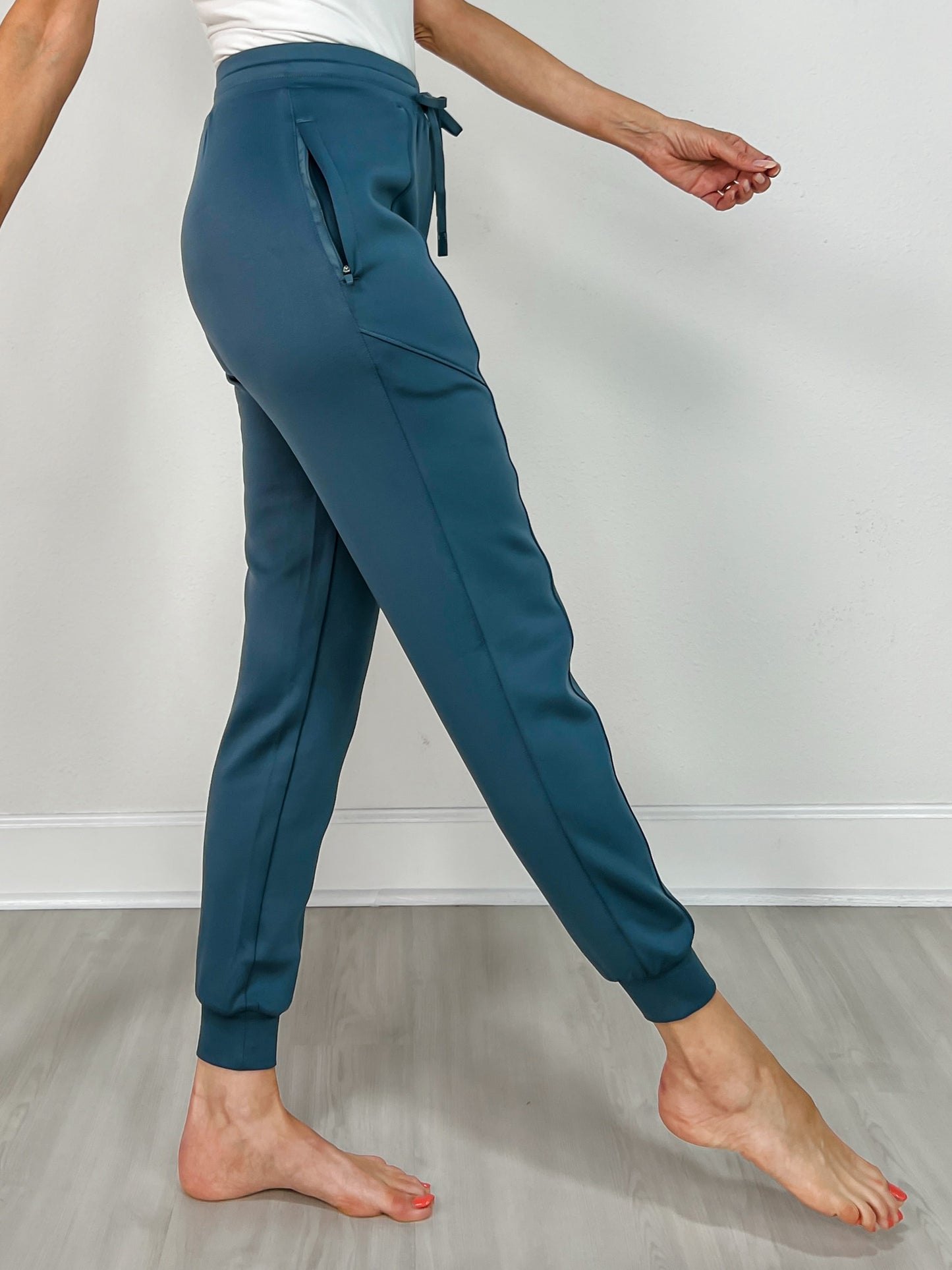 Cuffed Joggers with Zippered Pockets