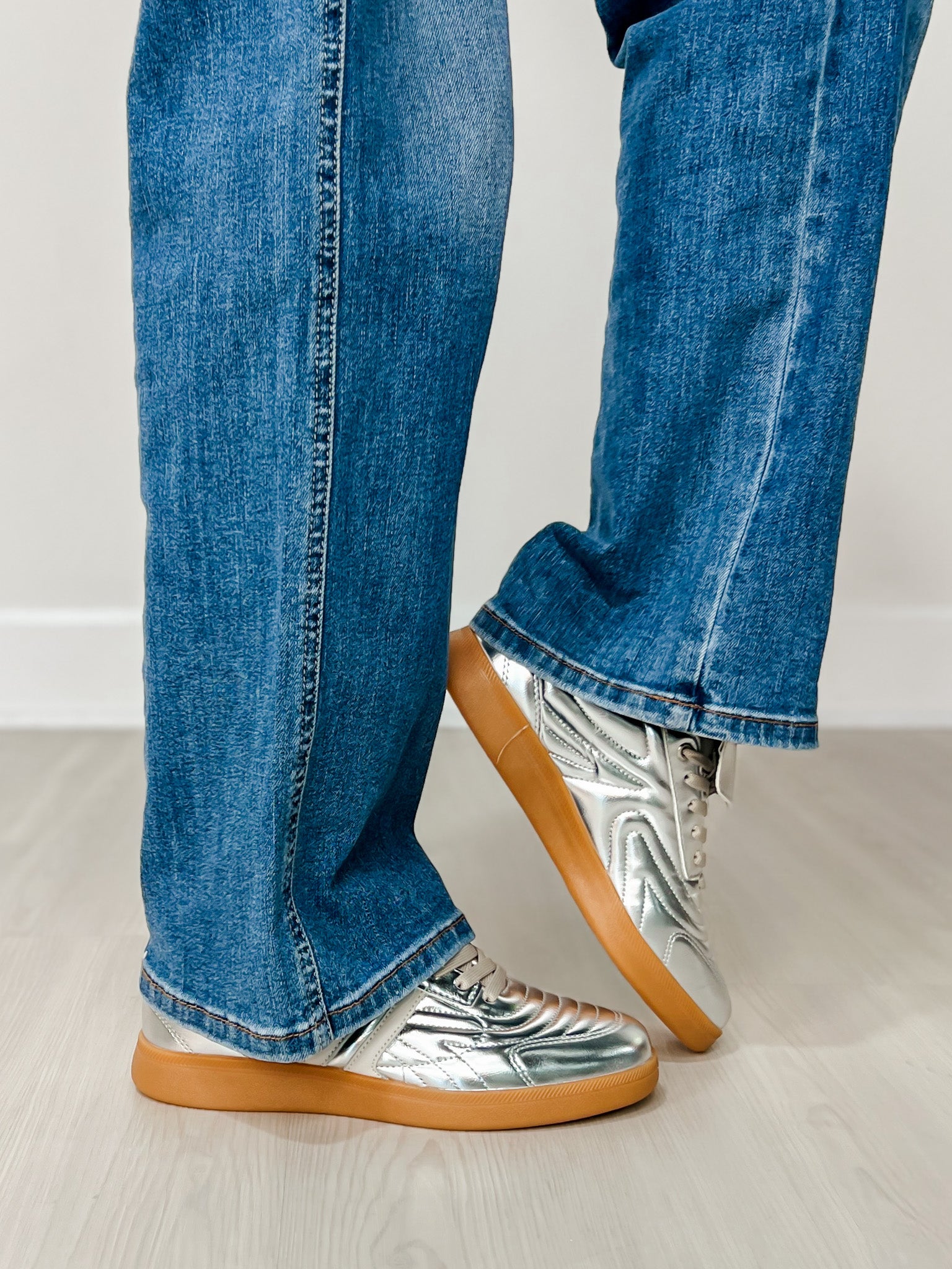 Forever Link Modern-30 Sneakers in Silver