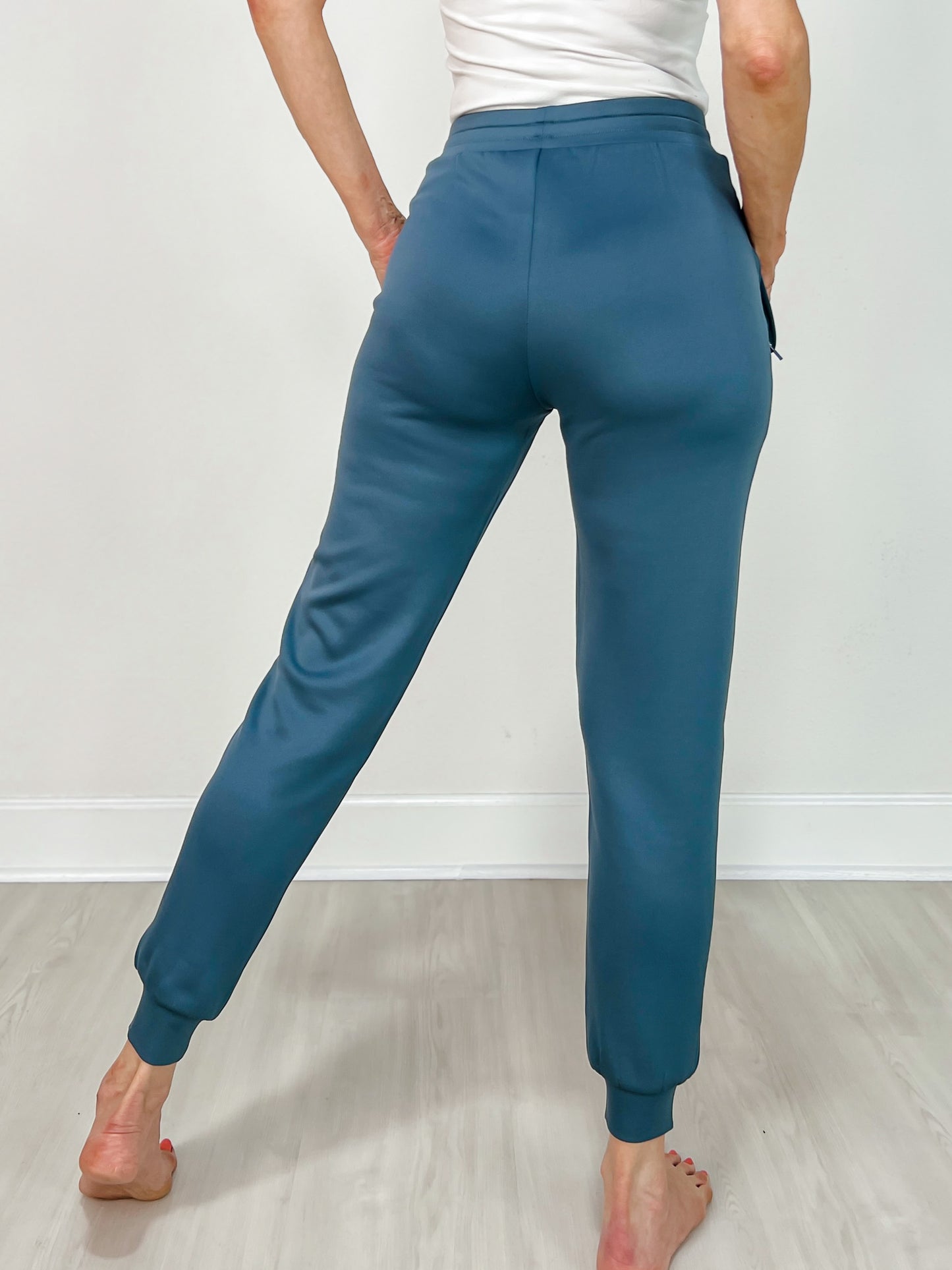 Cuffed Joggers with Zippered Pockets