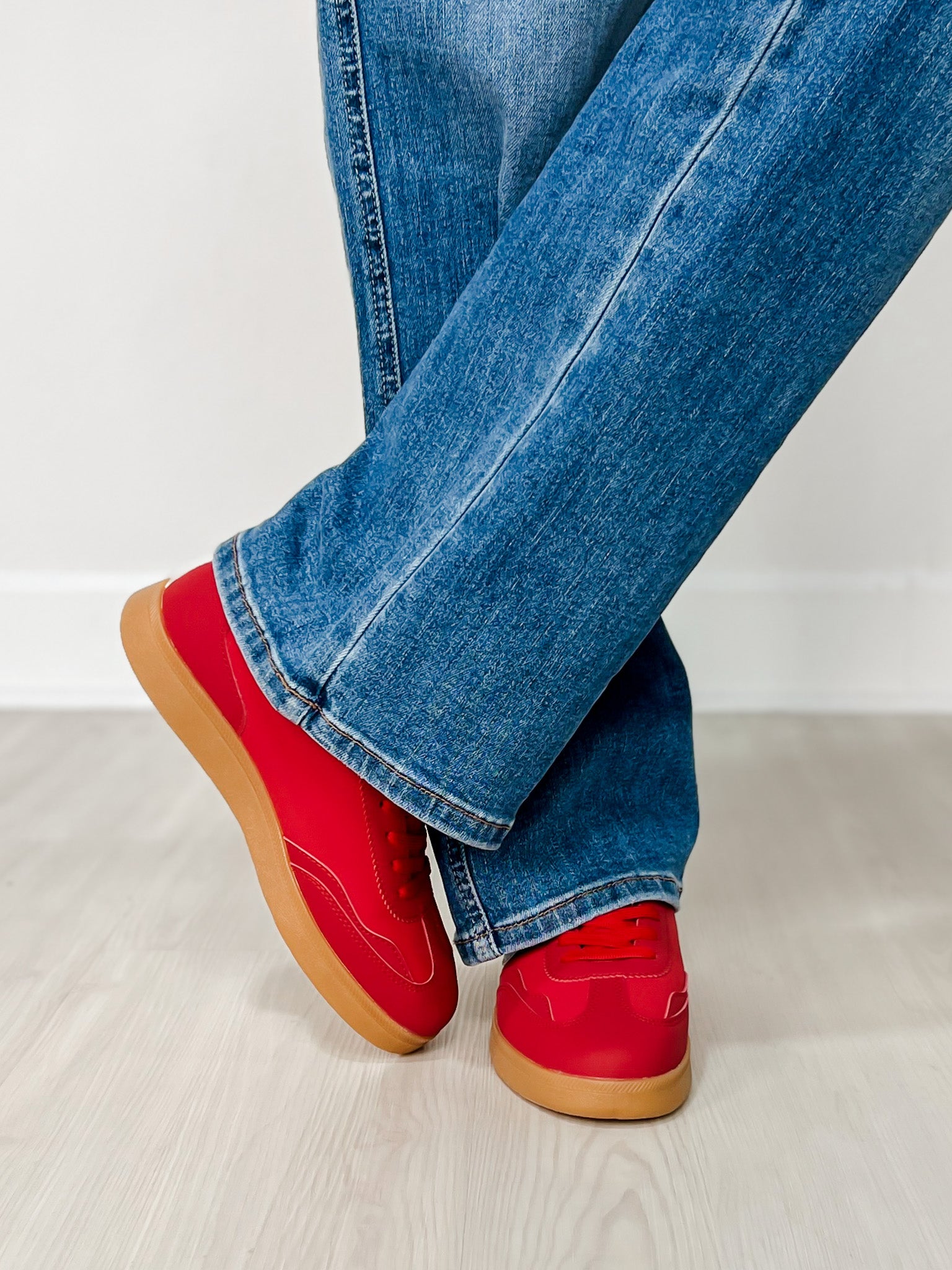 Forever Link Modern-12 Tennis Shoes in Red