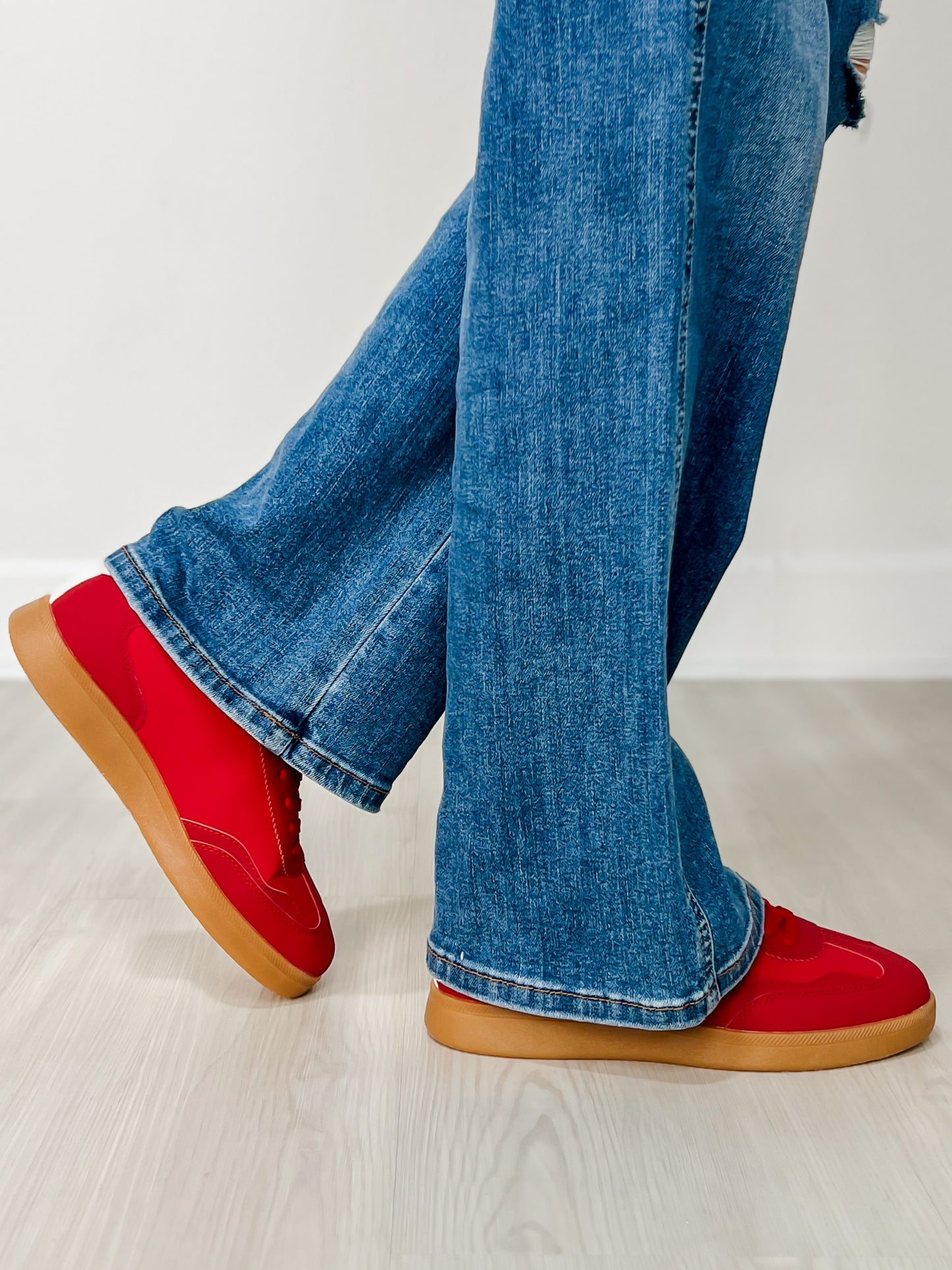 Forever Link Modern-12 Tennis Shoes in Red