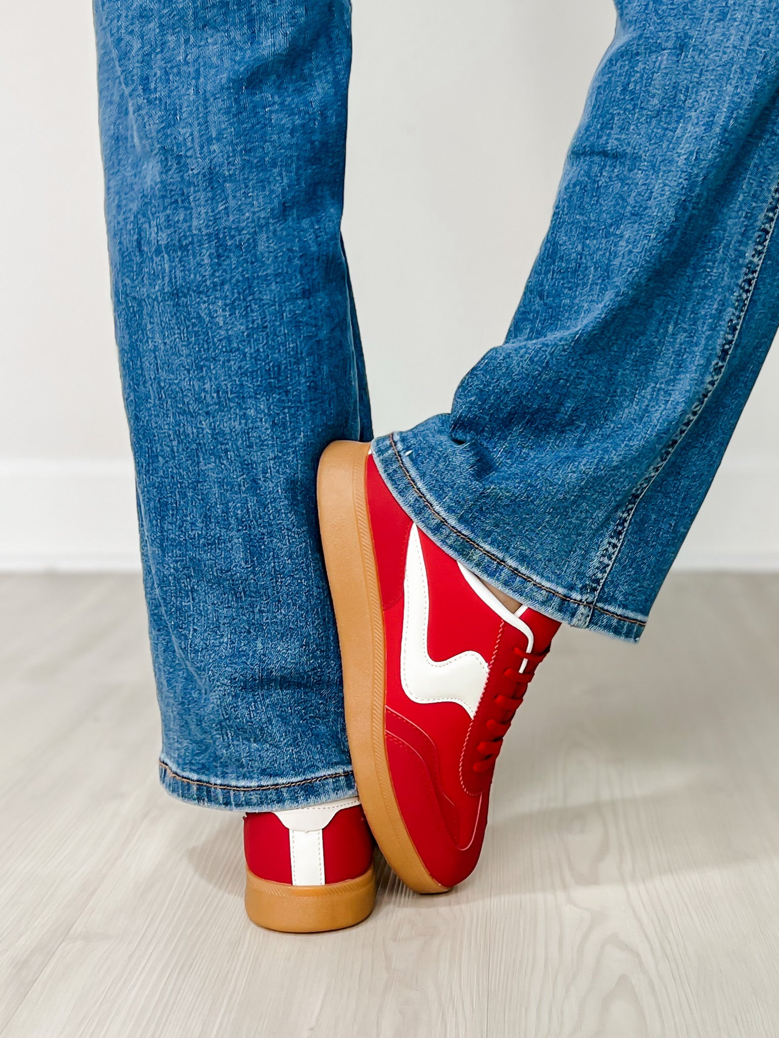 Forever Link Modern-12 Tennis Shoes in Red