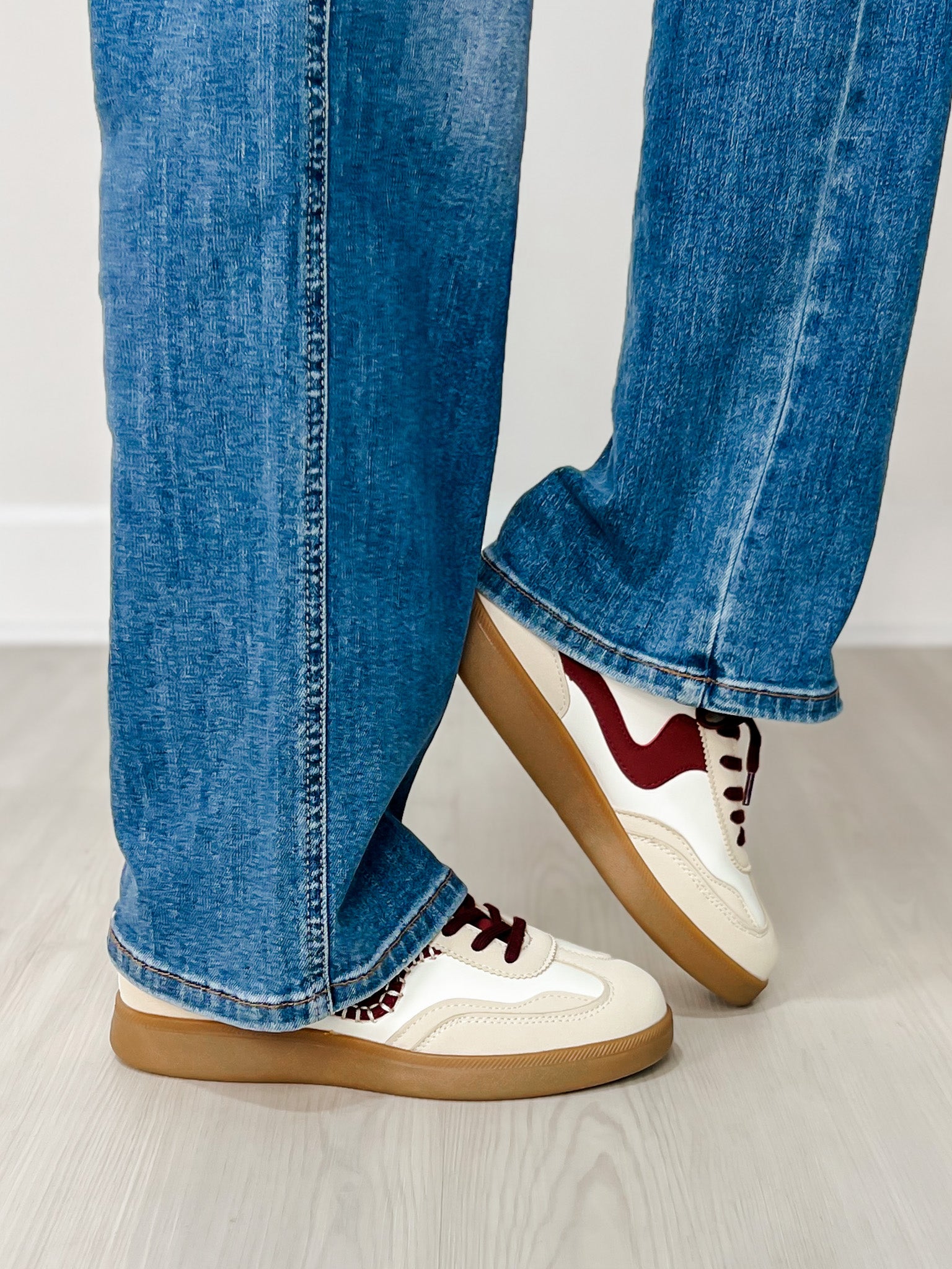 Forever Link Modern-13 Tennis Shoes in Beige/Wine
