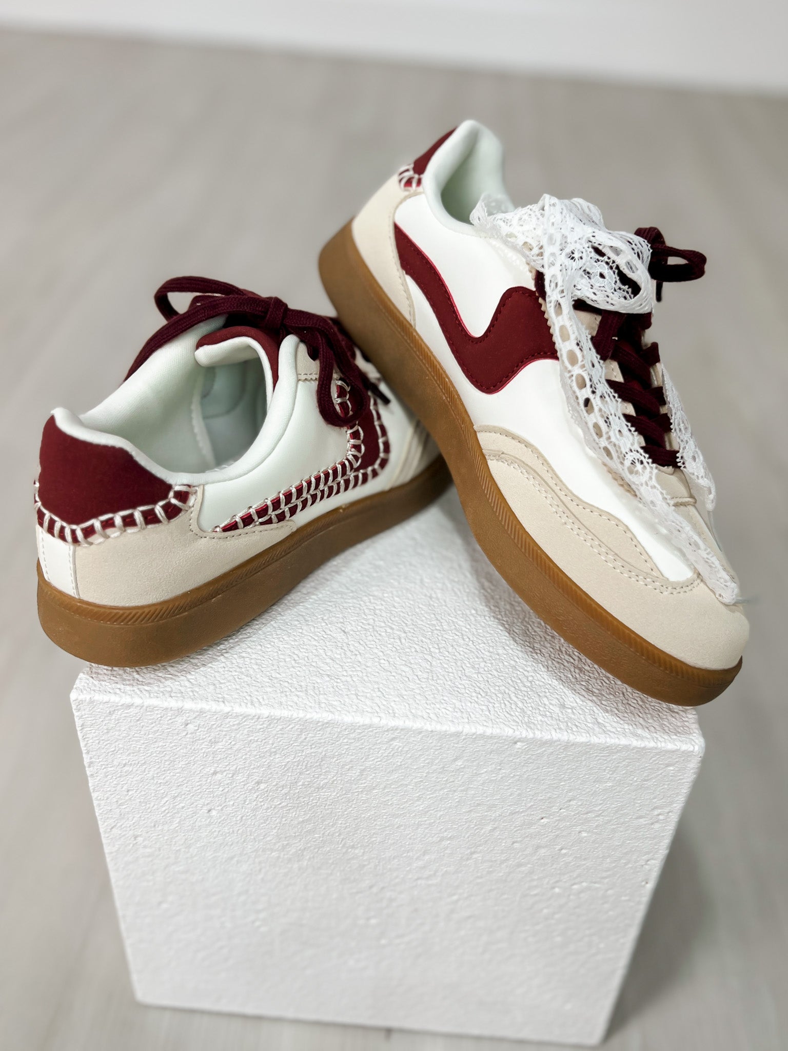 Forever Link Modern-13 Tennis Shoes in Beige/Wine