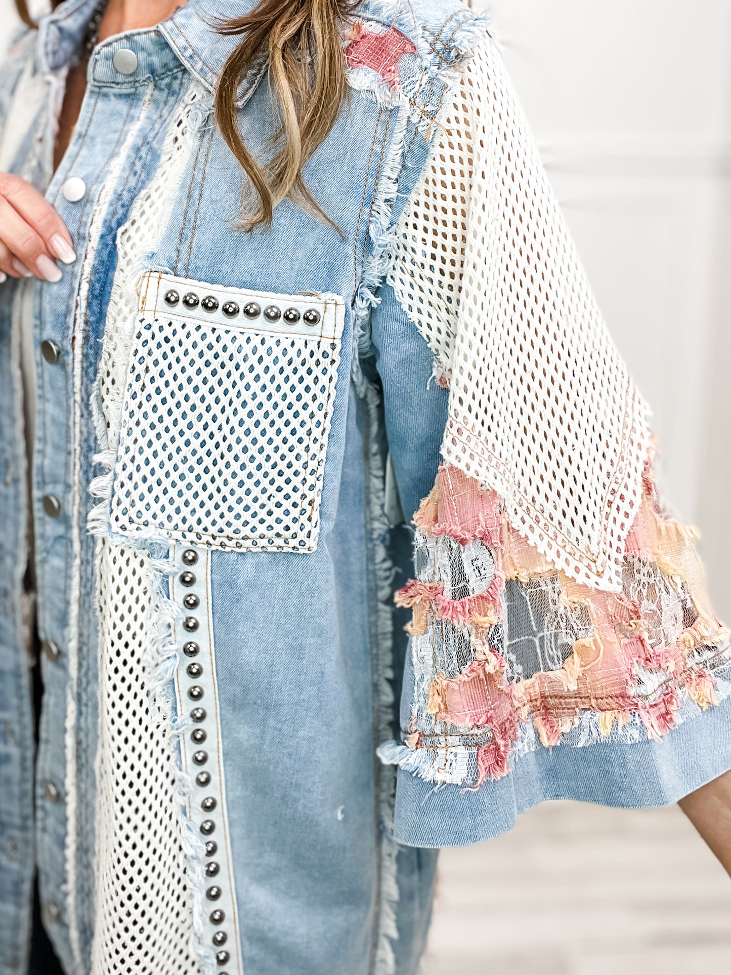 Talk To Me Short Sleeve Contrast Denim Jacket