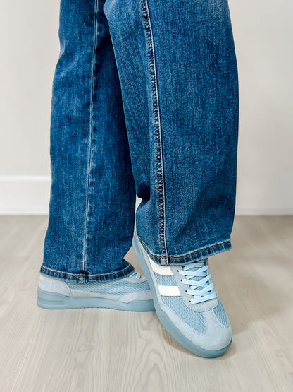 Forever Link Direct-14 Sneakers in Blue/White