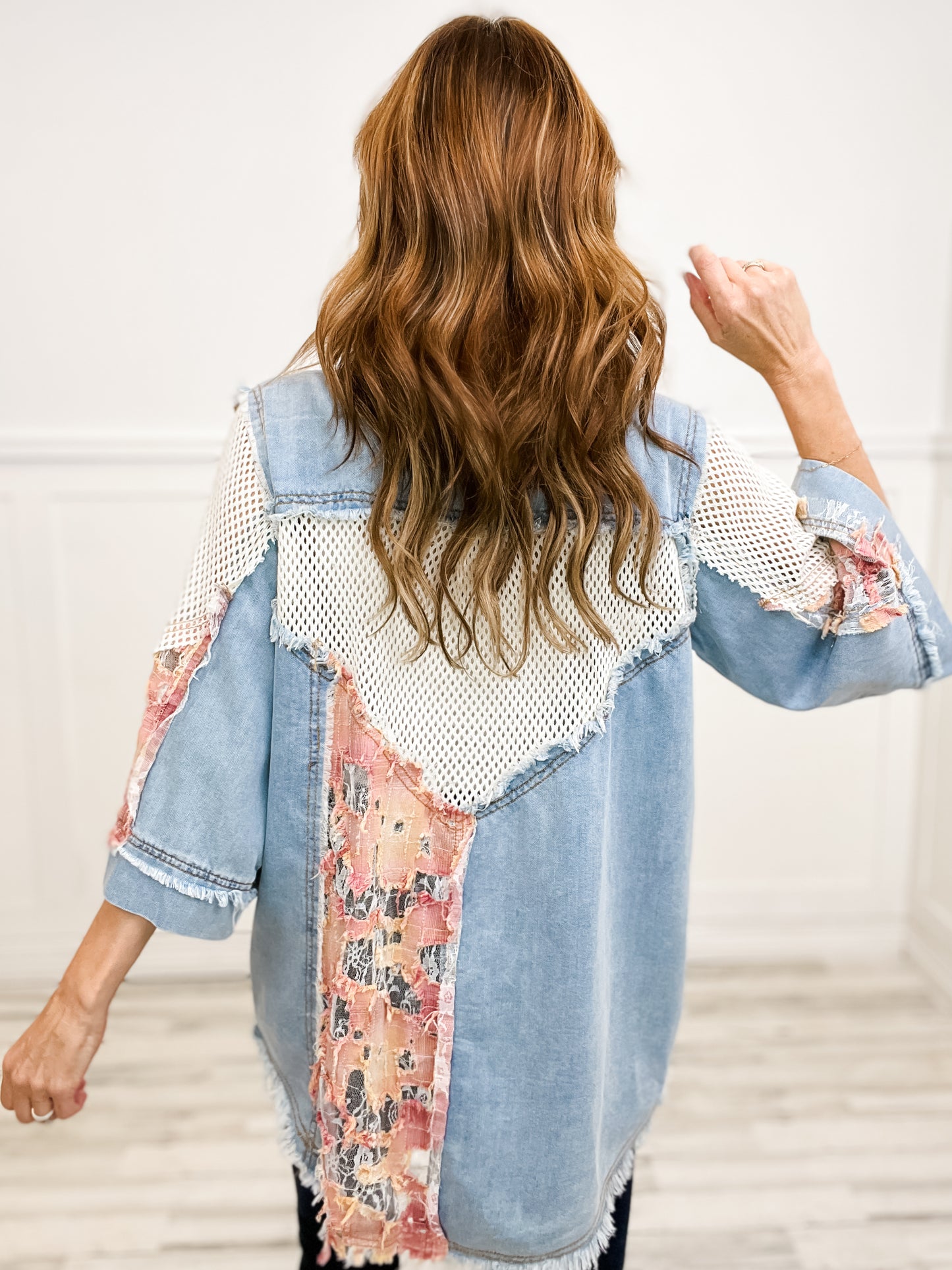 Talk To Me Short Sleeve Contrast Denim Jacket