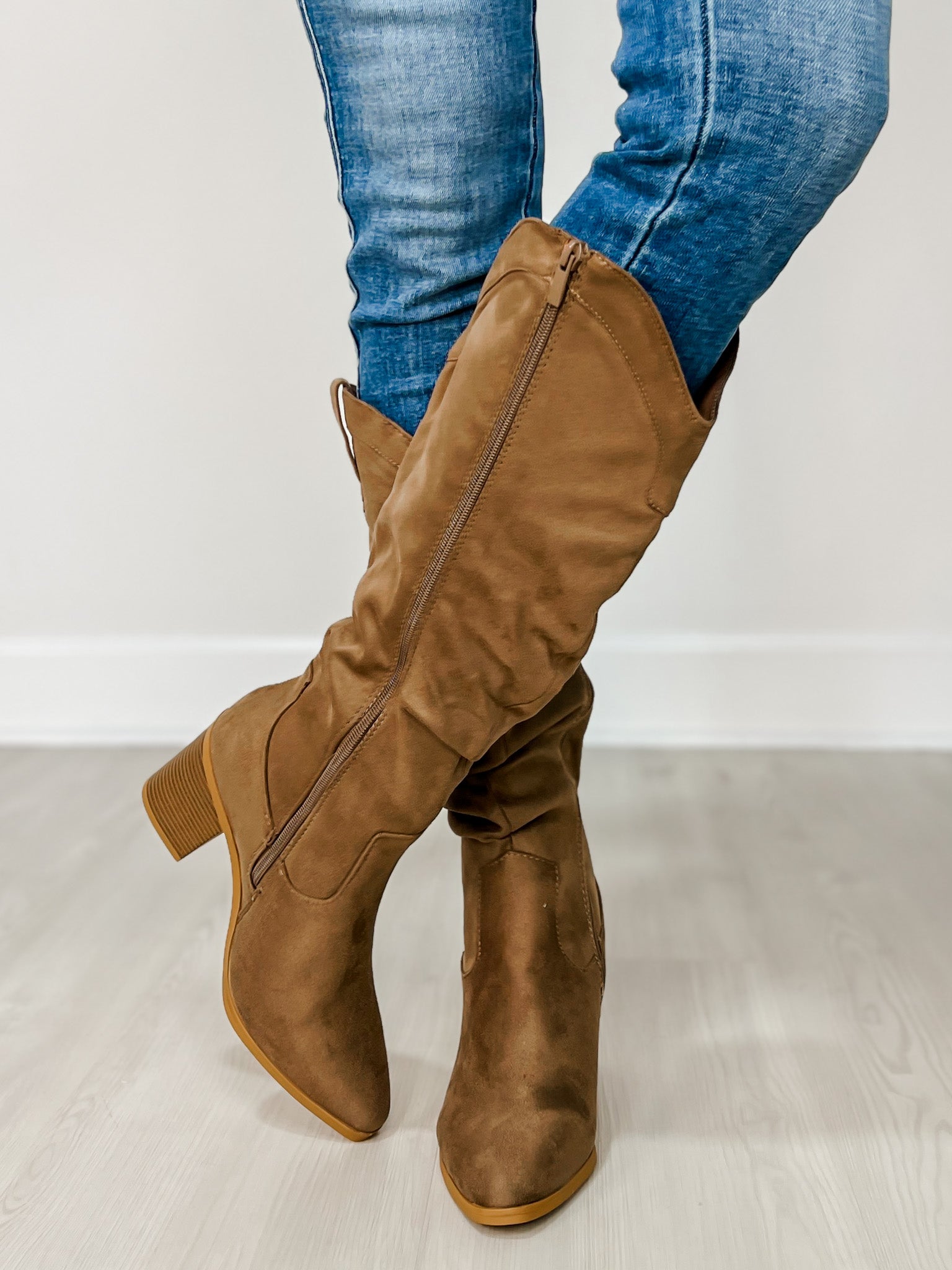 Forever Link Speech-3 Knee Tall Boots