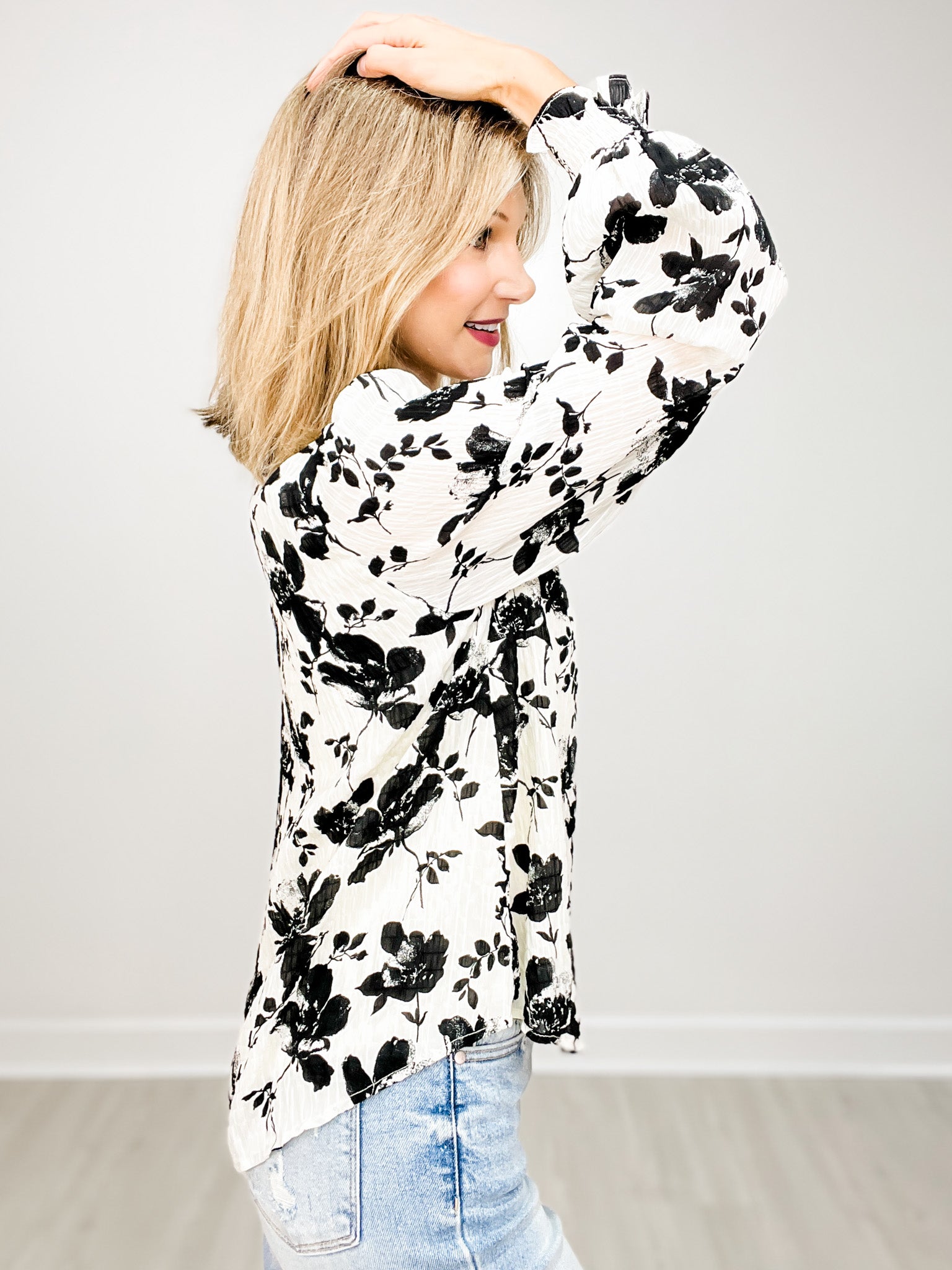 Floral Print Slit Neck Long Poet Sleeve Top