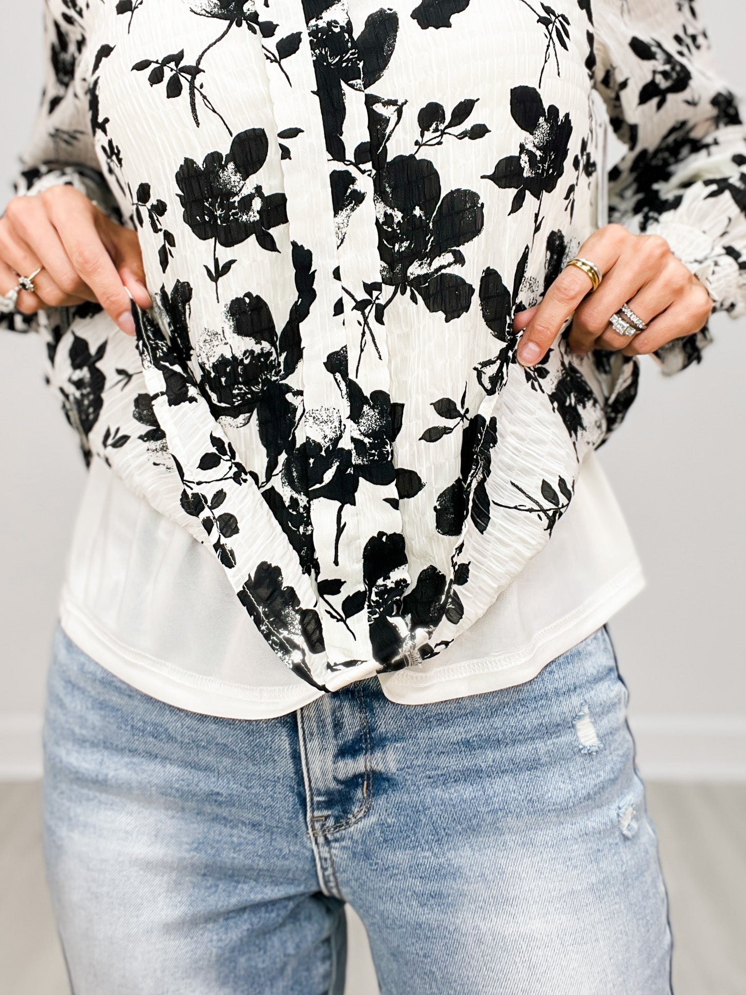 Floral Print Slit Neck Long Poet Sleeve Top