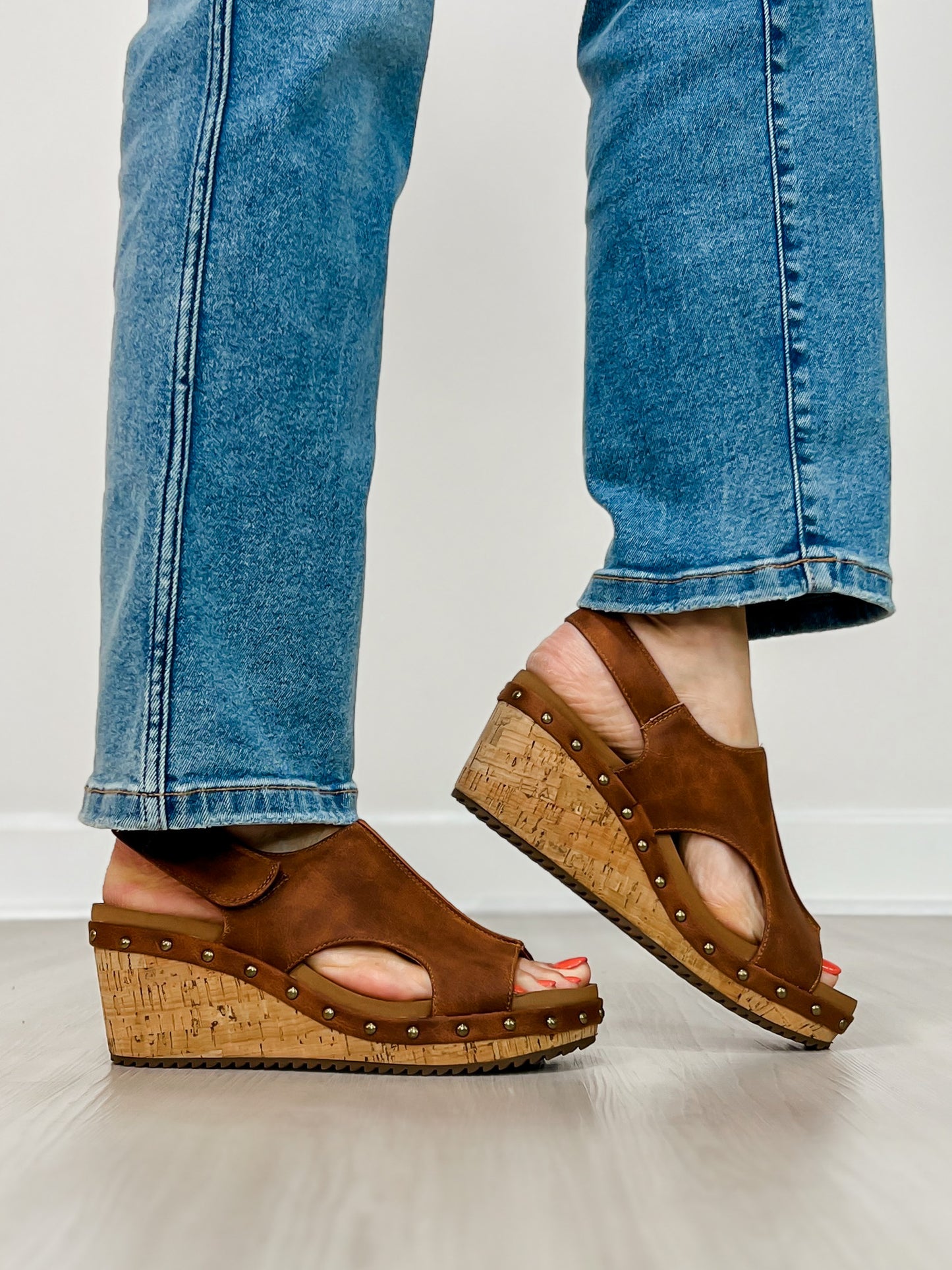 Corkys For Keeps Wedges in RUST