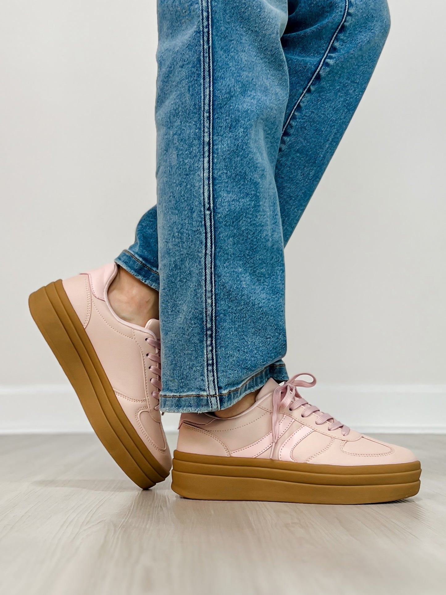 Semi Platform Double Stripe Low Sneakers in Pink