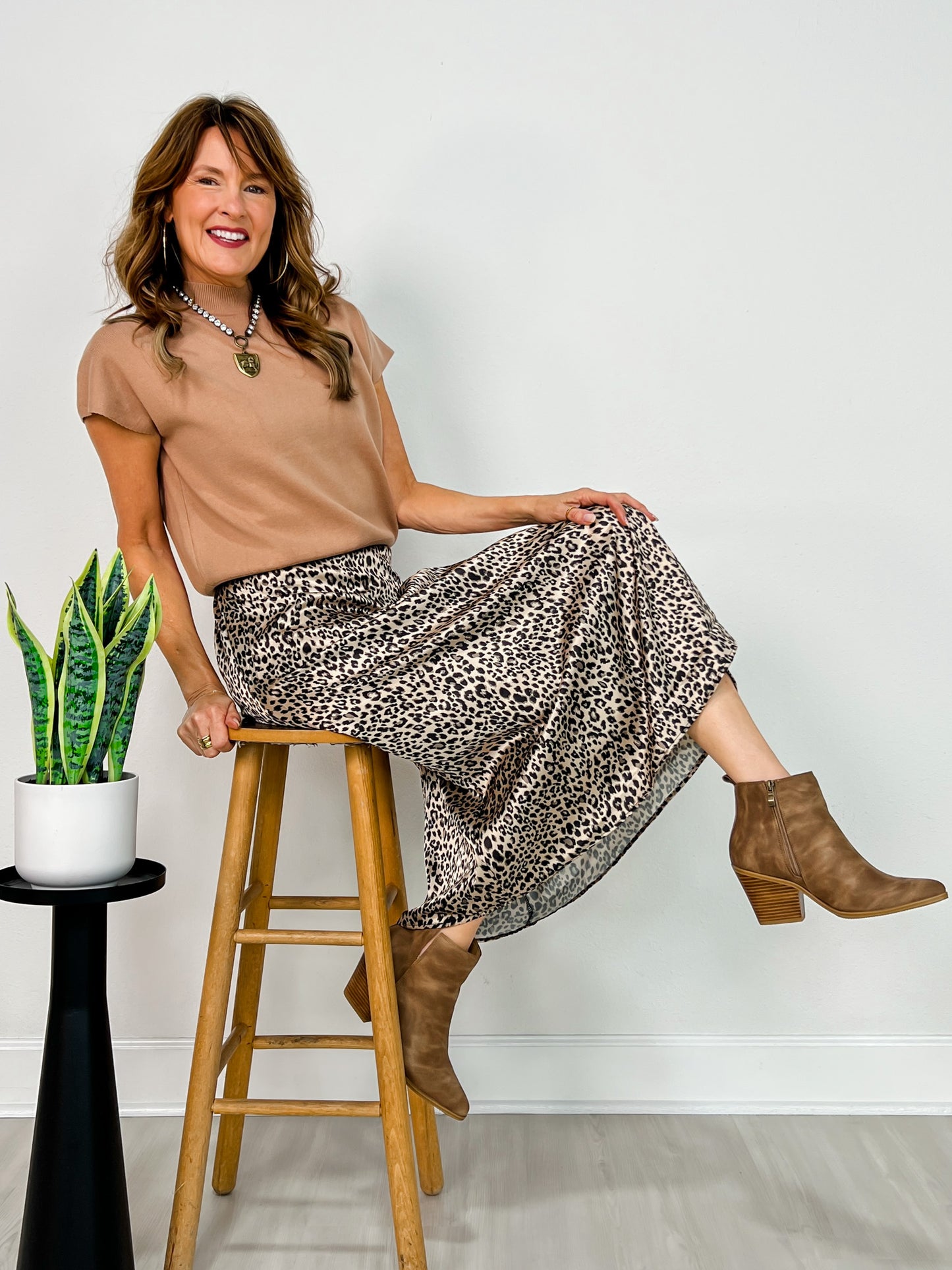 Leopard Print Midi Skirt With Elastic Waistband