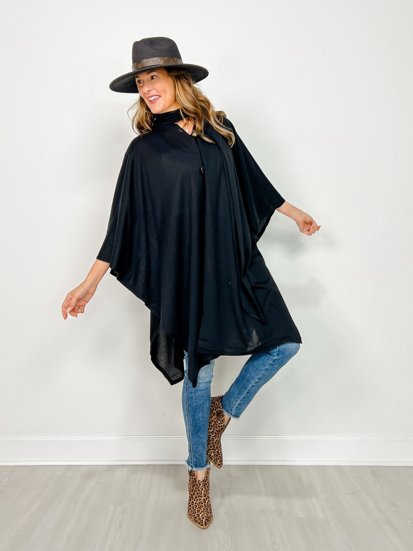 Flowy Button Detail Poncho Top in Black
