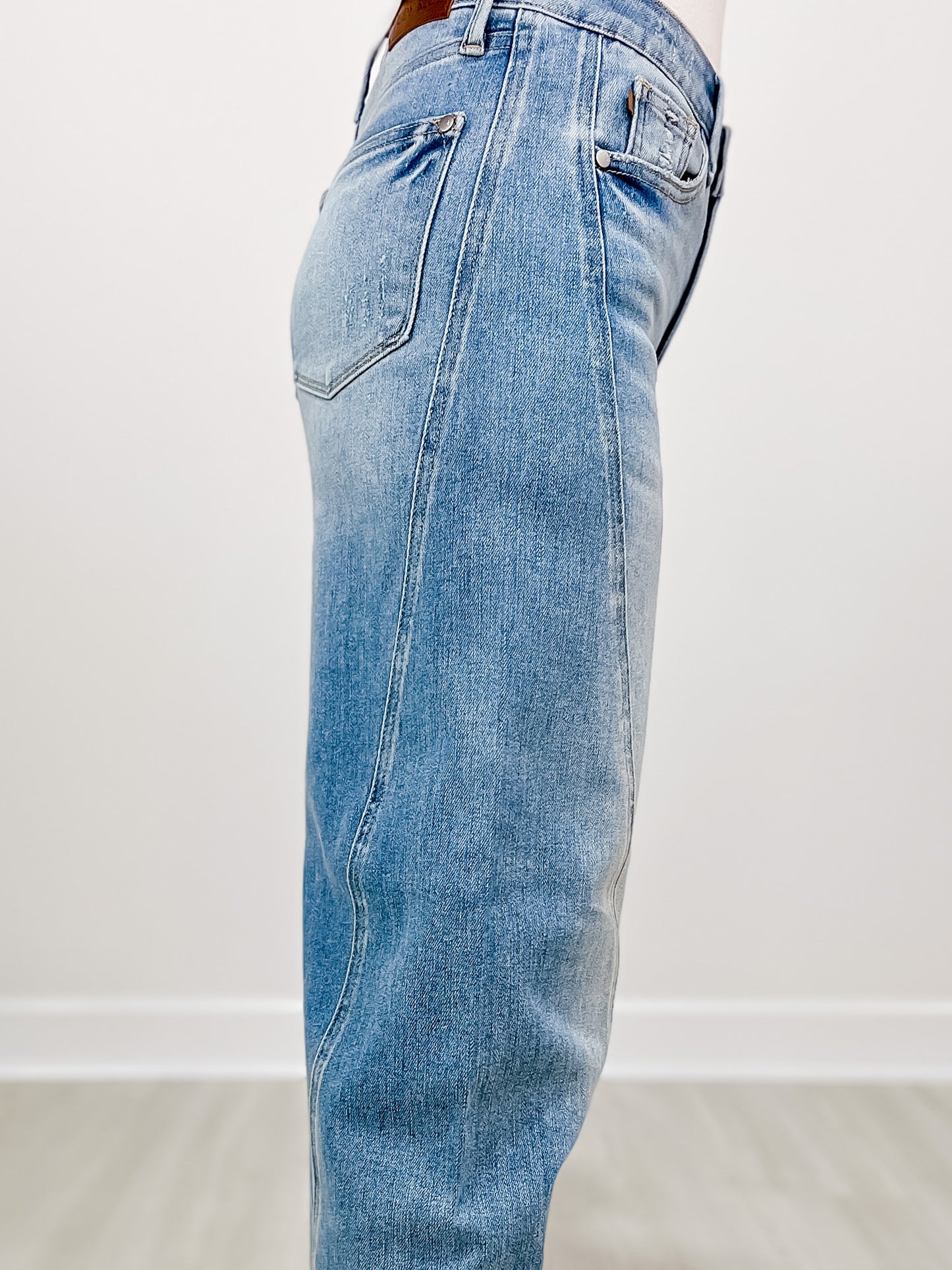 Judy Blue PENELOPE High Waist Side Panel Barrel Leg Jeans