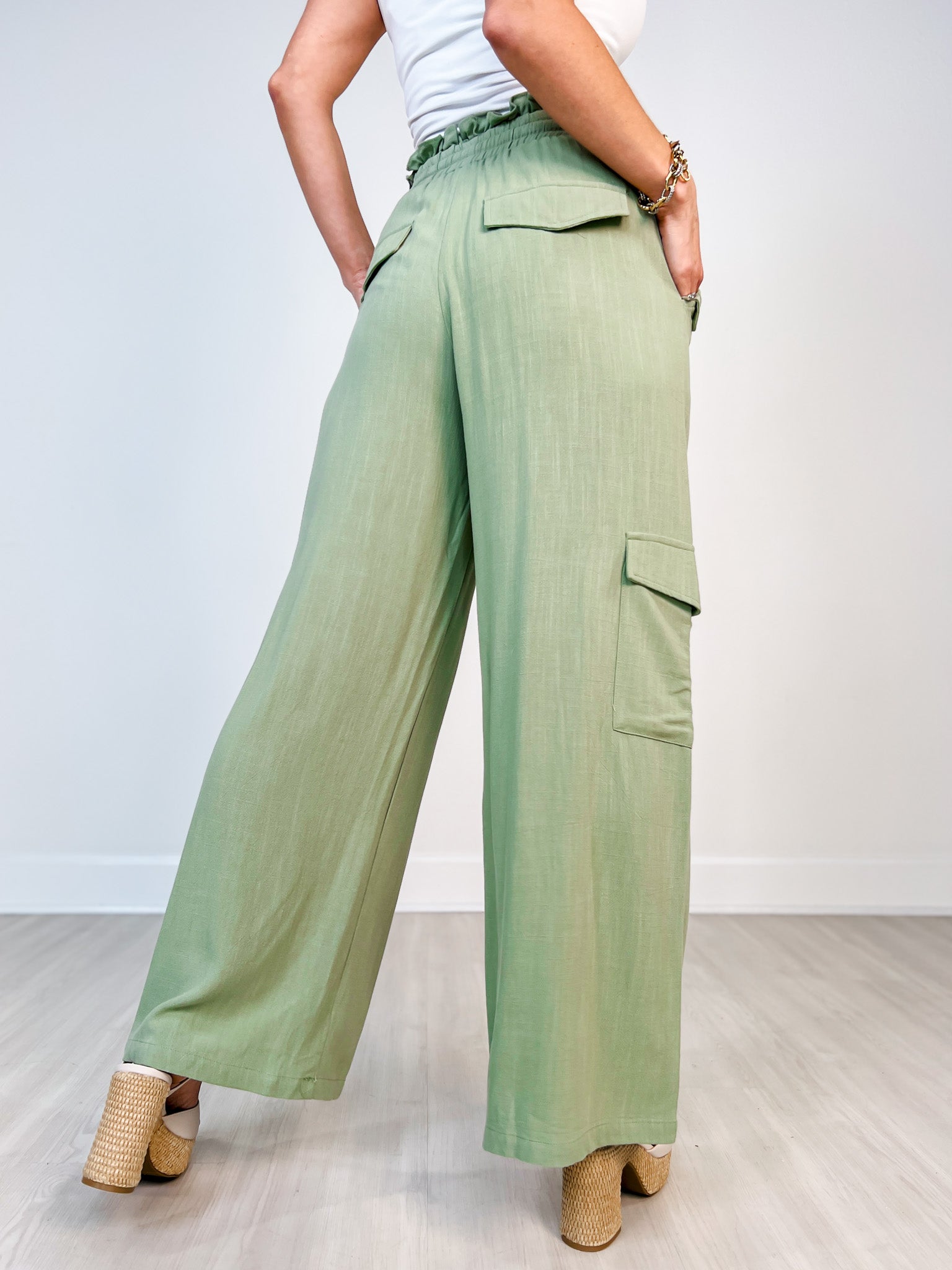 Elastic Waist Relaxed Fit Cargo Pants