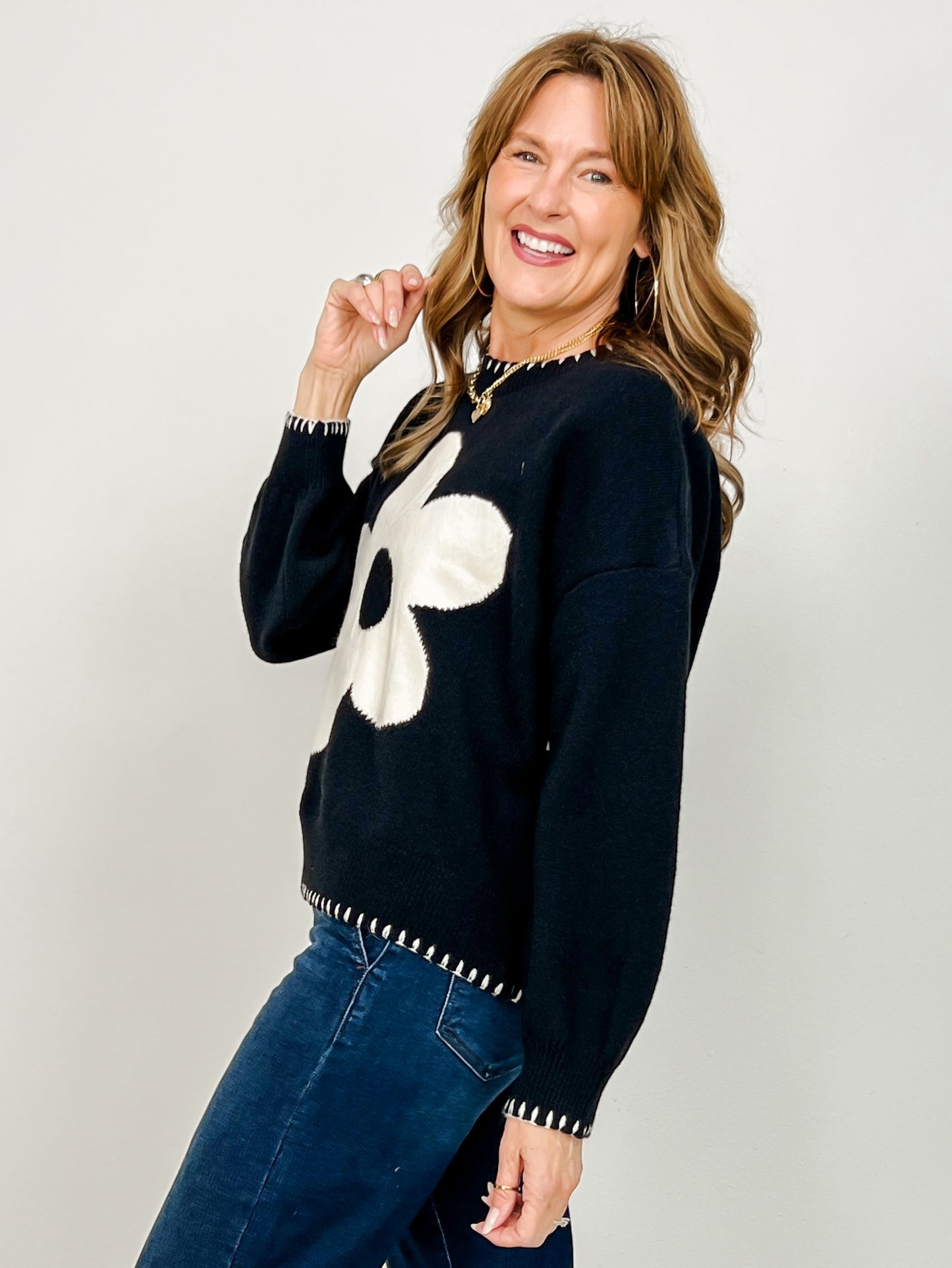 Flower Sweater Top with Stitch Accent Edge