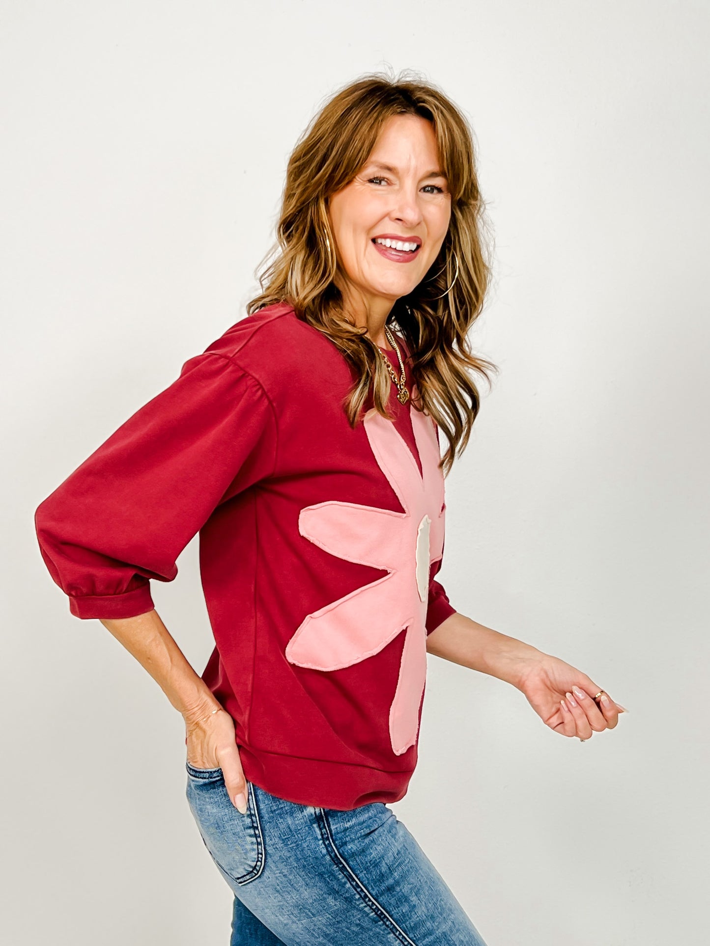 3/4 Sleeve Raw Cut Edge Floral Patched Sweatshirt