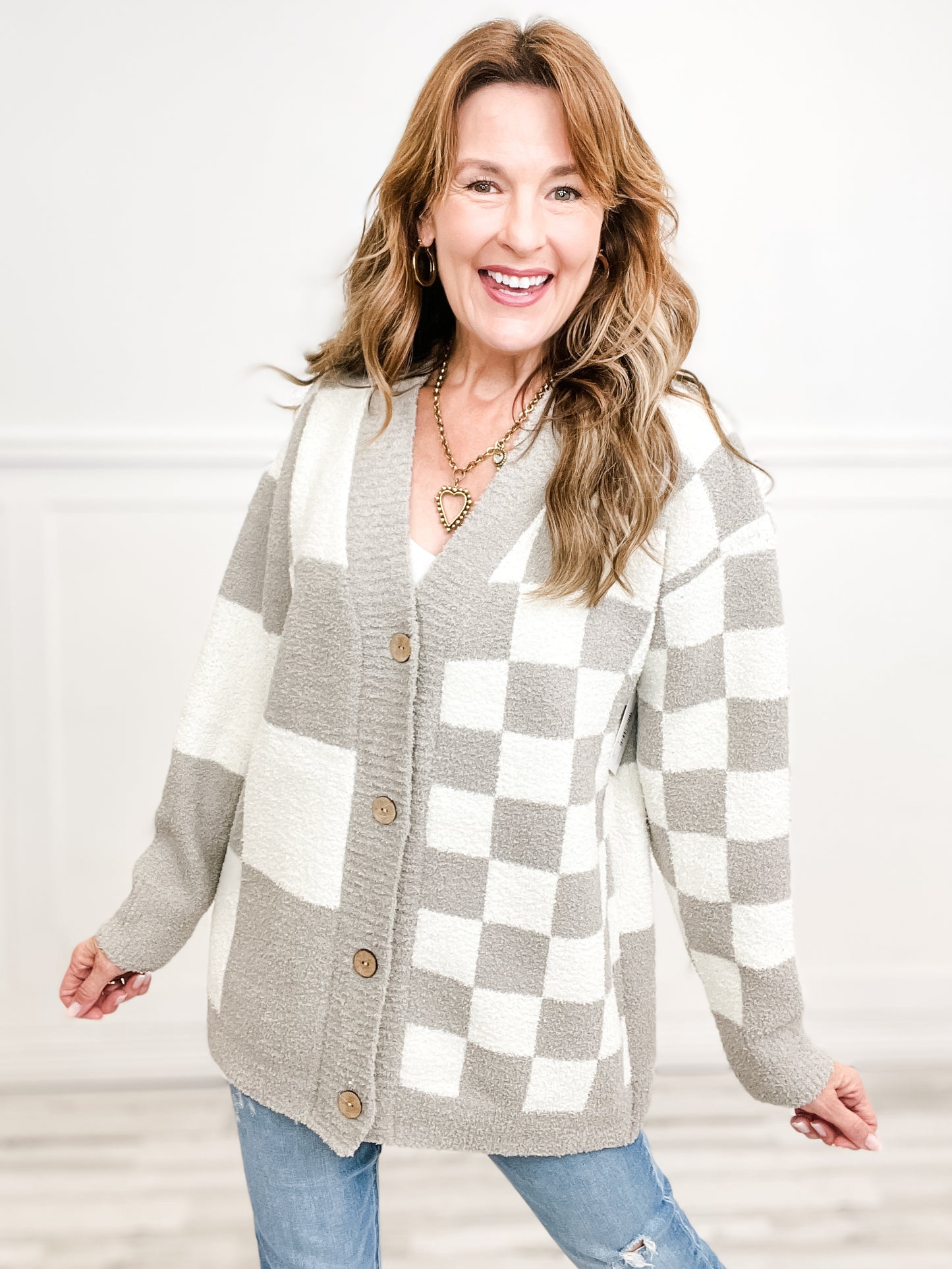 Checkered Pattern Luxury Soft Cardigan with Button Closure