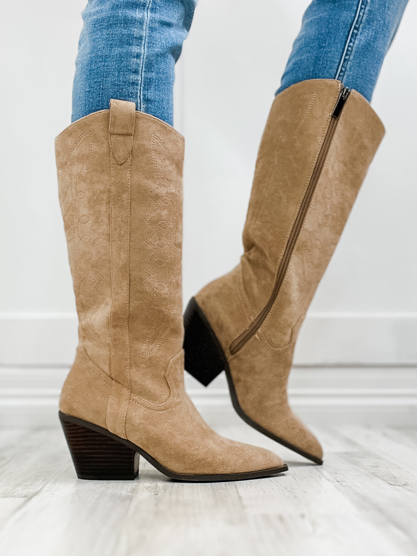 Corkys Howdy Boots in  Camel Suede