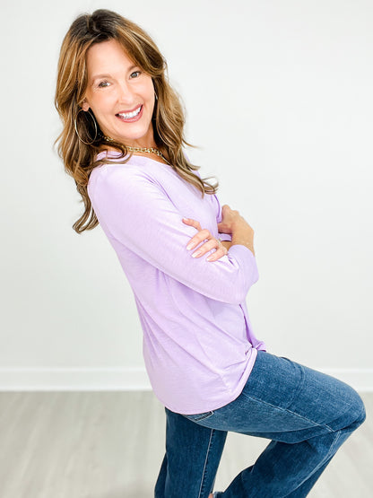 Classic Round Neck Poly Blend 3/4" Sleeve Top in Lilac