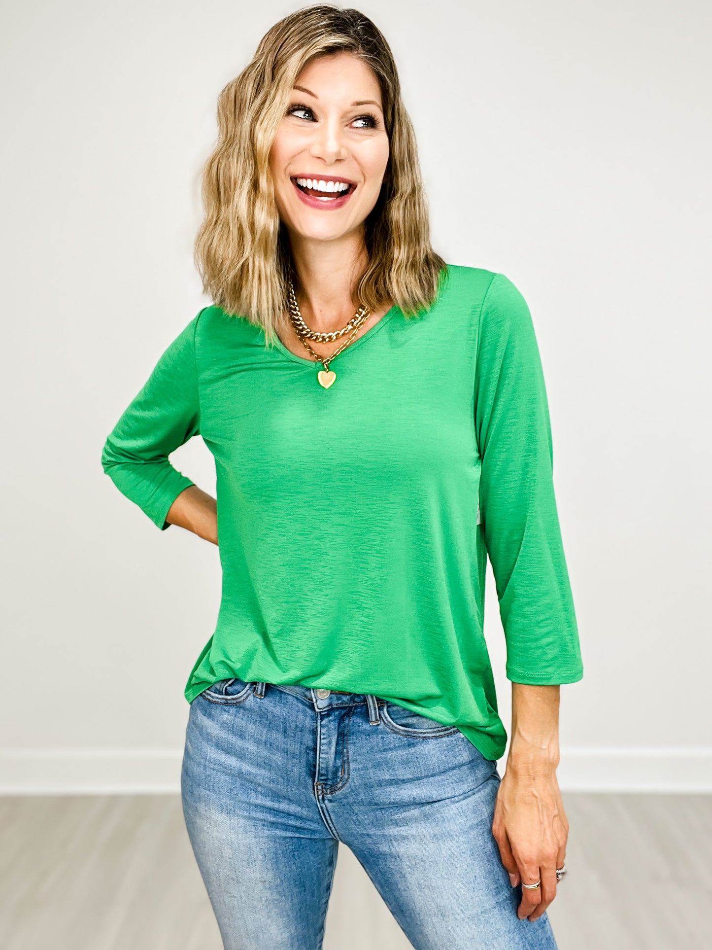 V-Neck Poly Blend 3/4" Sleeve Top in Kelly Green