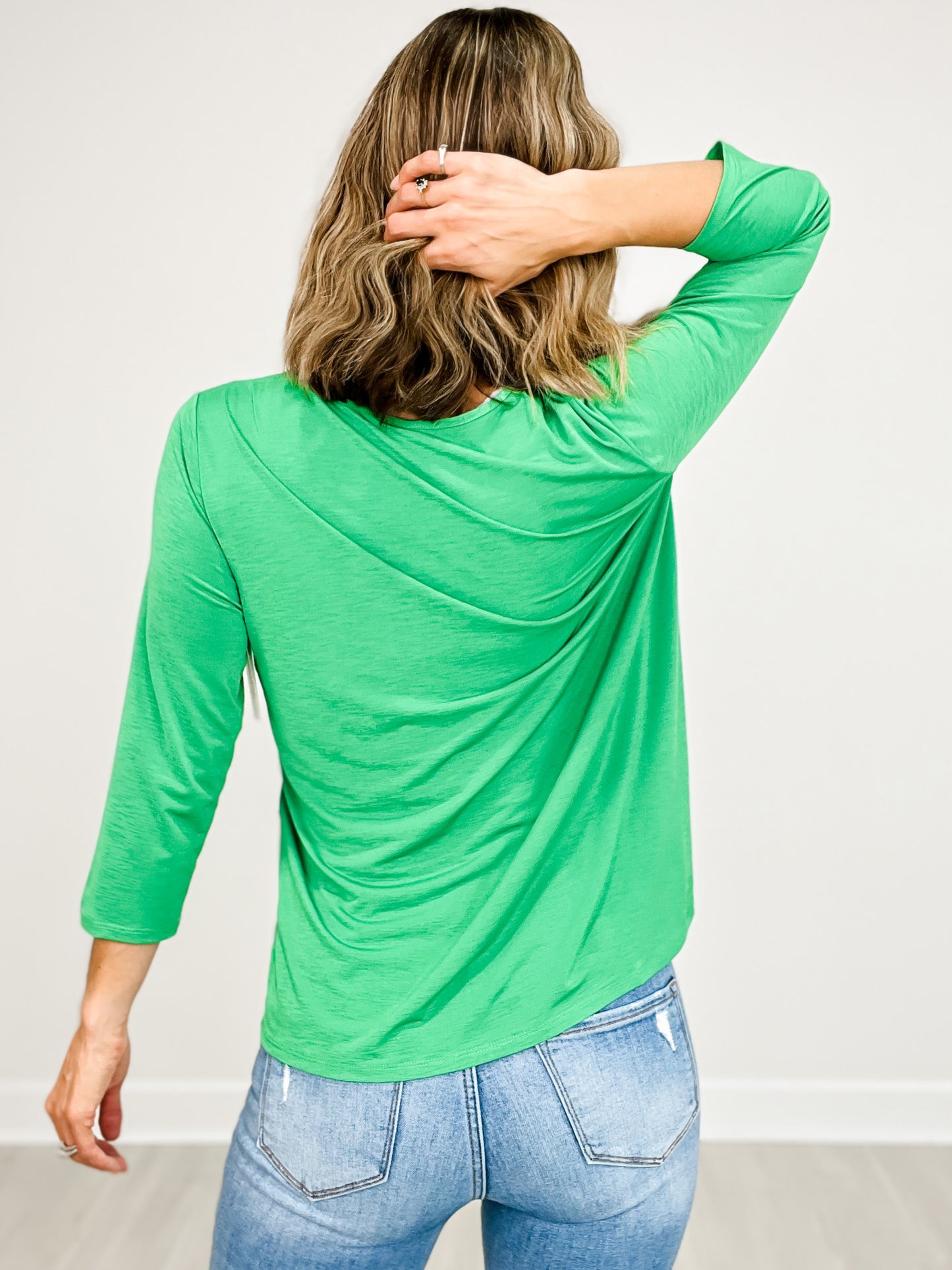 V-Neck Poly Blend 3/4" Sleeve Top in Kelly Green