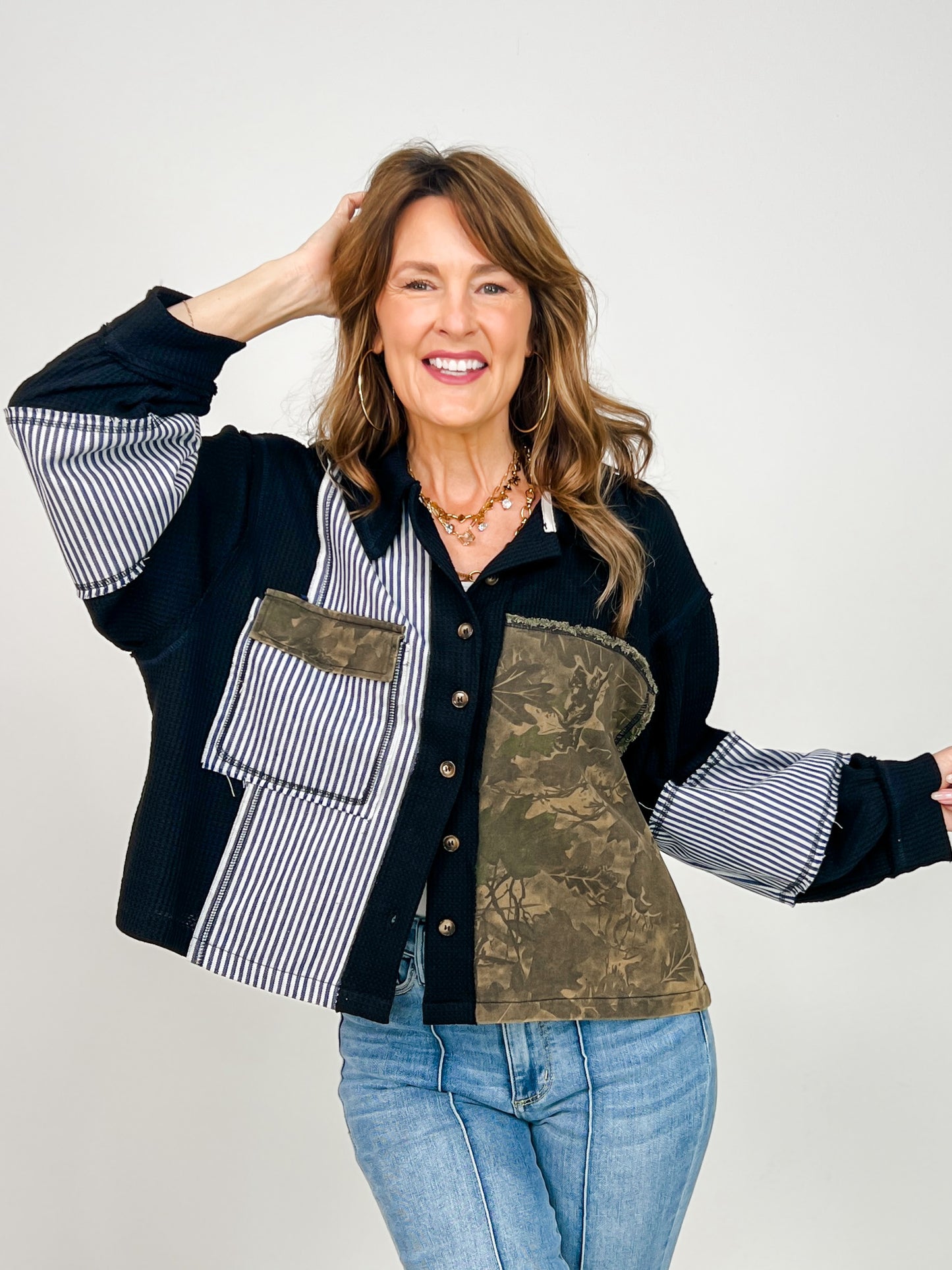 Button Down Collared Balloon Sleeve Shacket